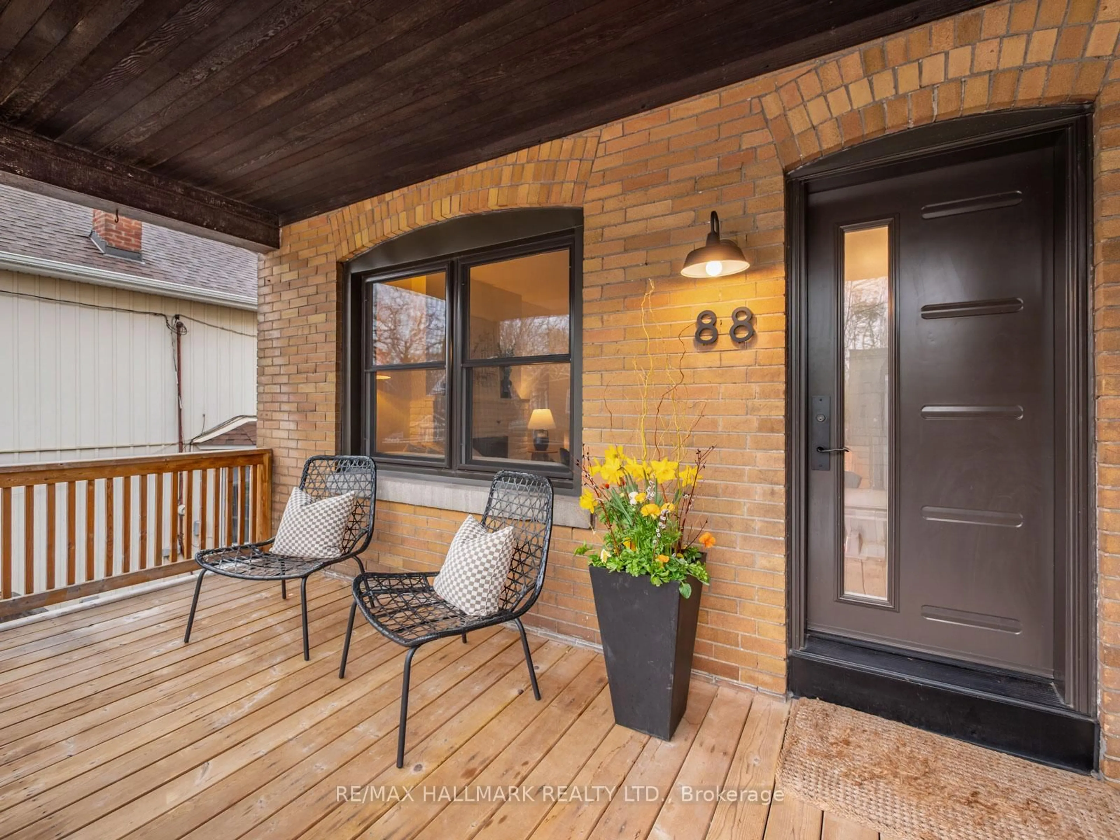 Indoor entryway for 88 Eastwood Rd, Toronto Ontario M4L 2C8