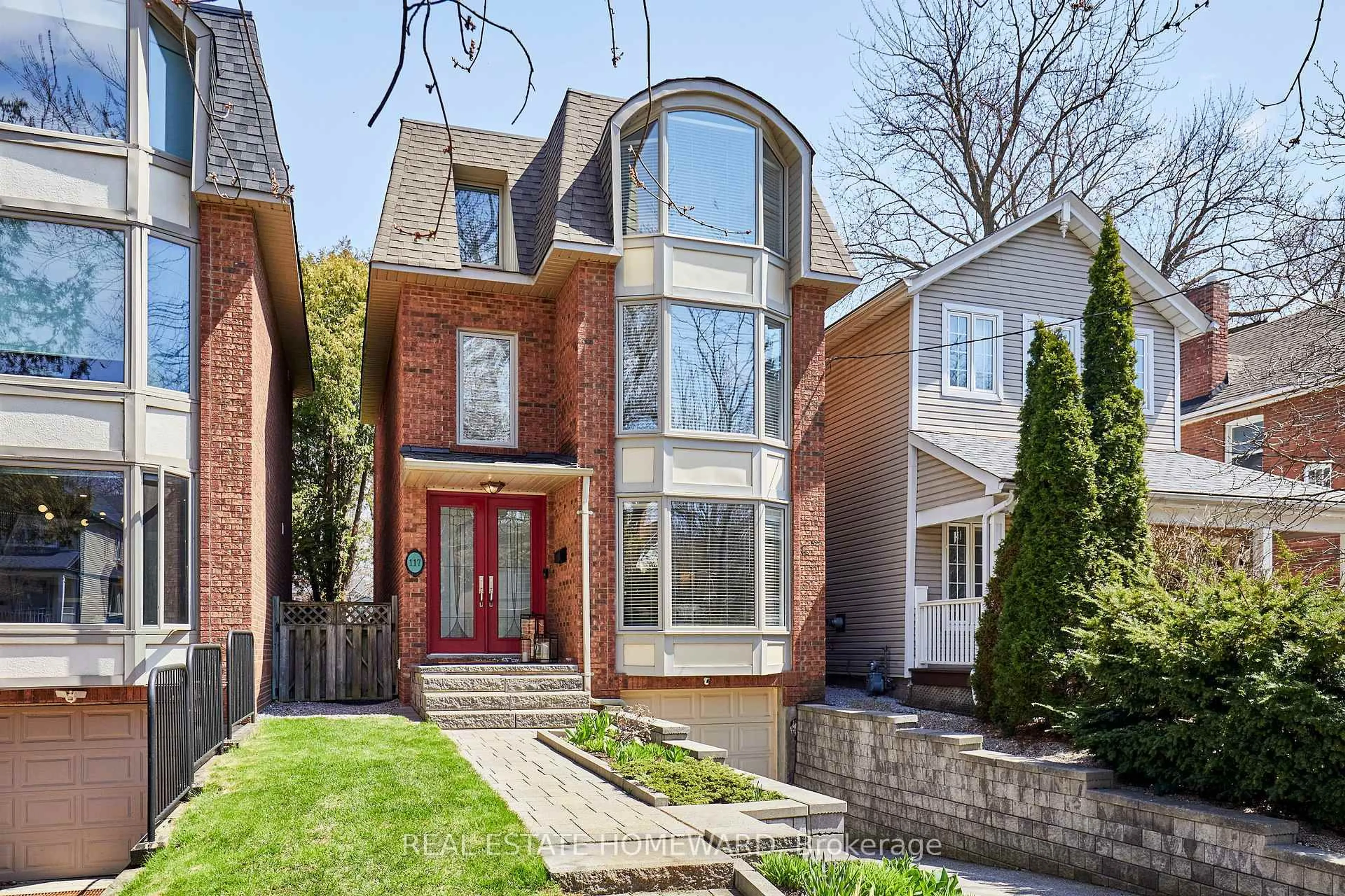 Home with brick exterior material, street for 117 Edgewood Ave, Toronto Ontario M4L 3H2