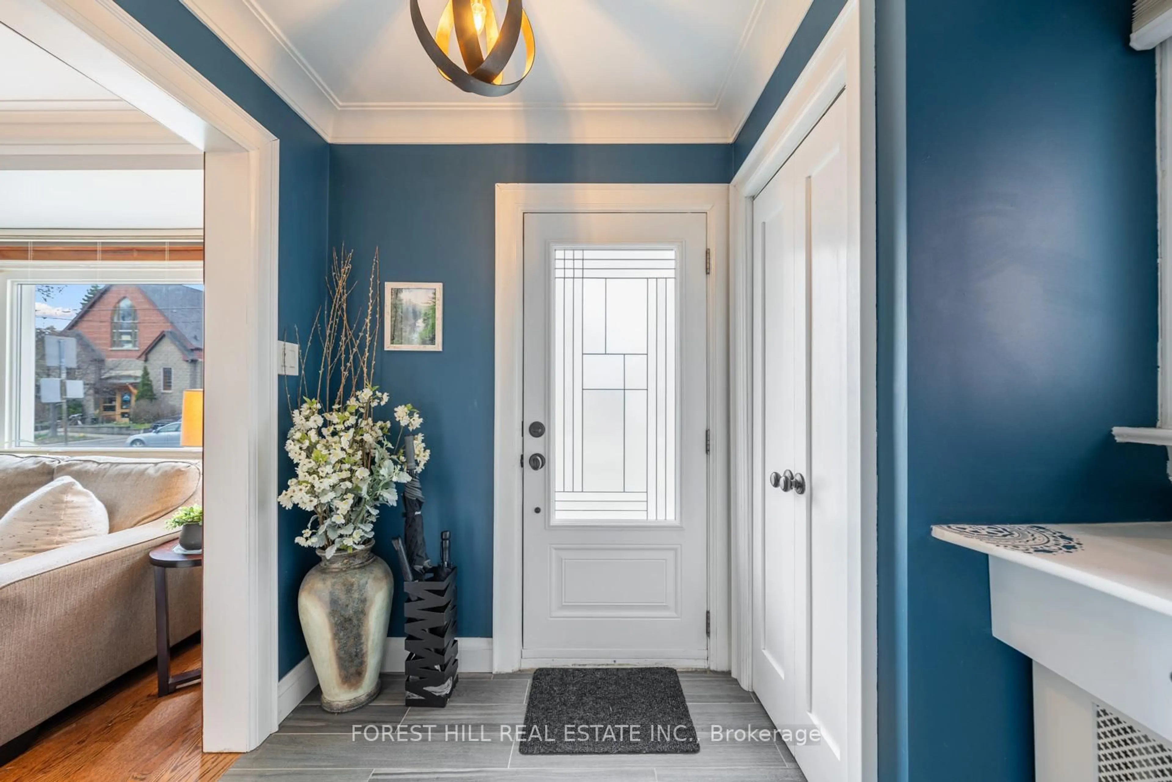 Indoor entryway for 181 Floyd Ave, Toronto Ontario M4J 2H9