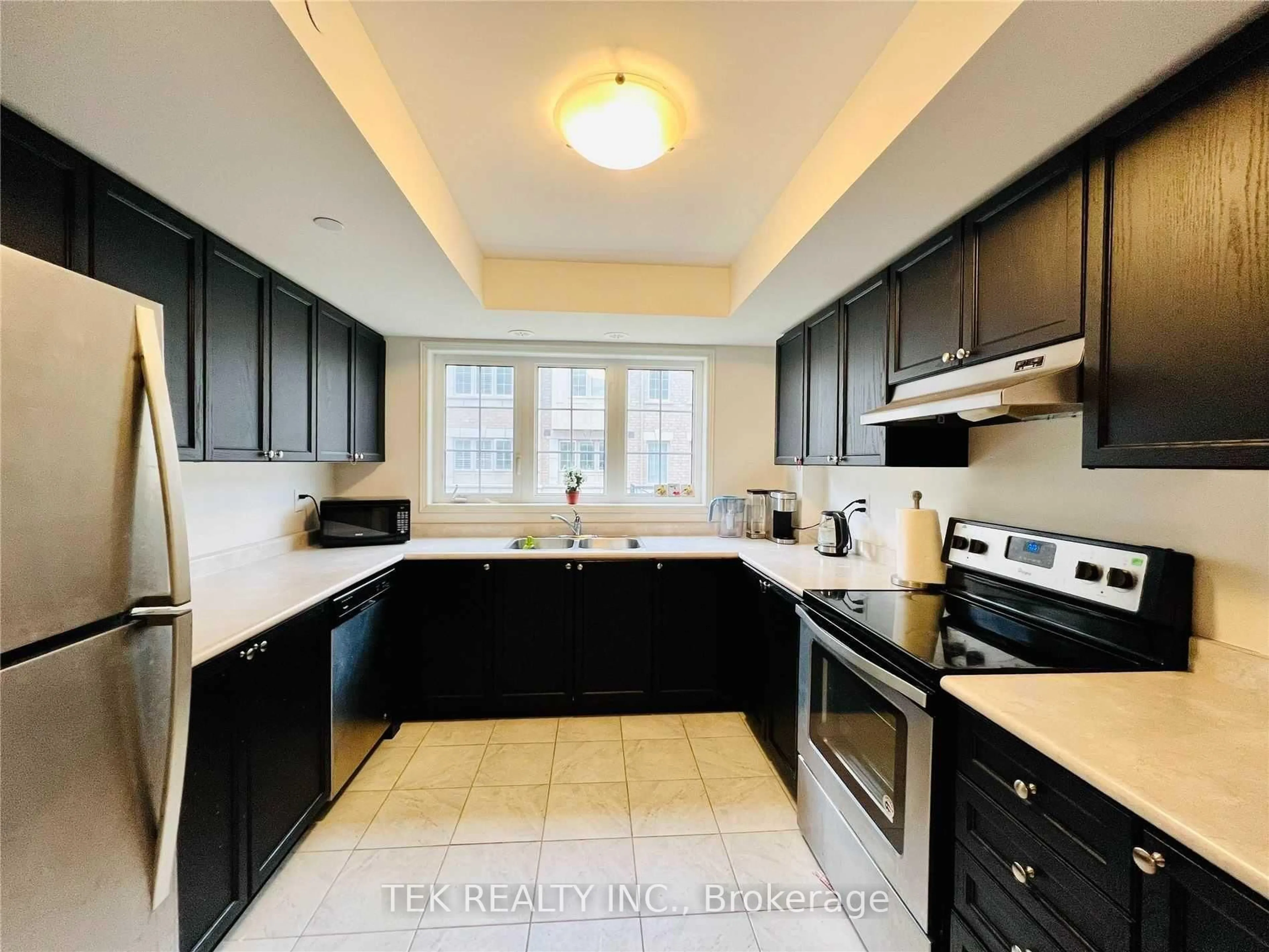 Standard kitchen, ceramic/tile floor for 2285 Chevron Prince Path #479, Oshawa Ontario L1L 0K8