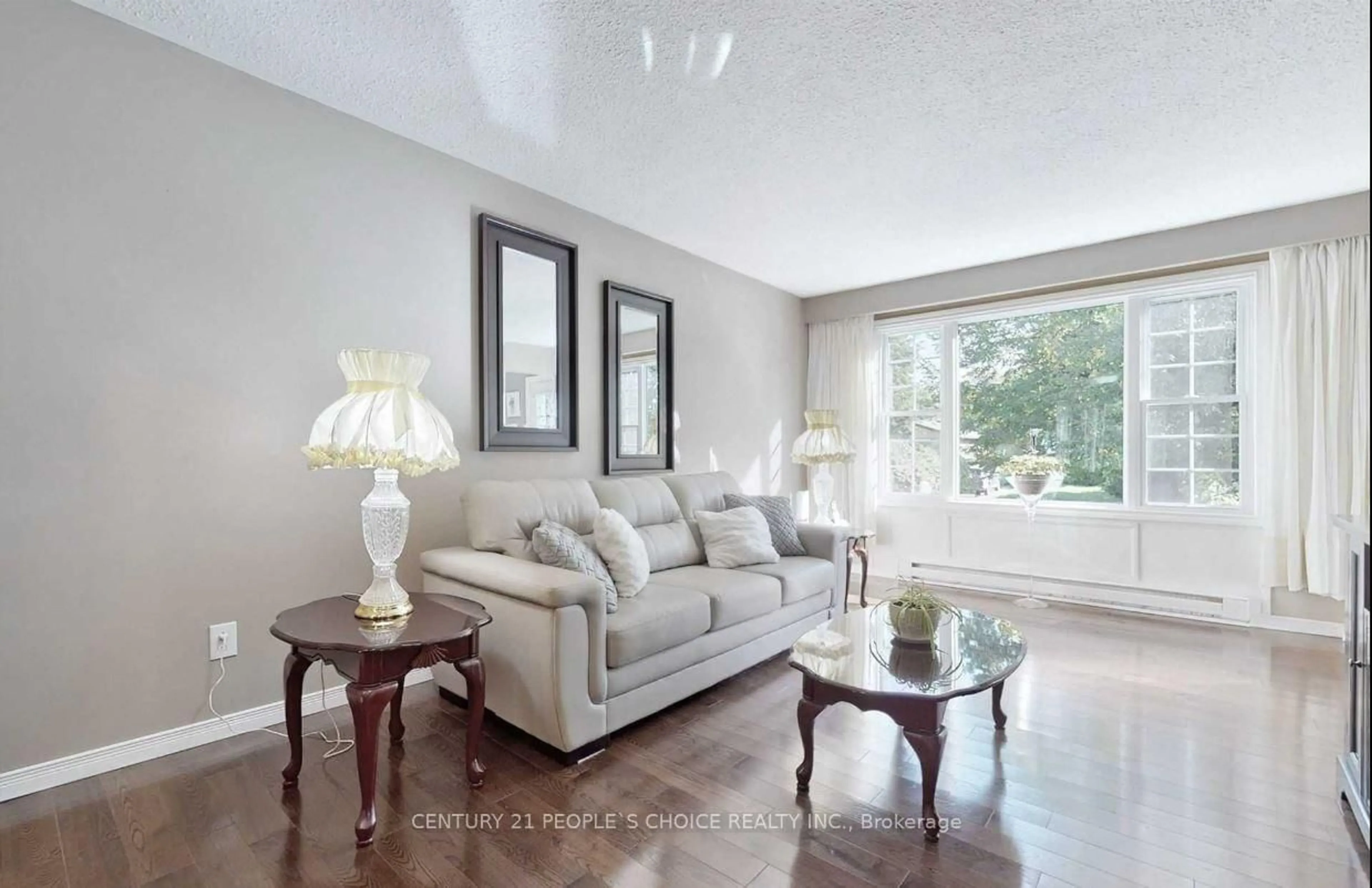 Living room with furniture, unknown for 78 Claymore Cres, Oshawa Ontario L1G 6G2