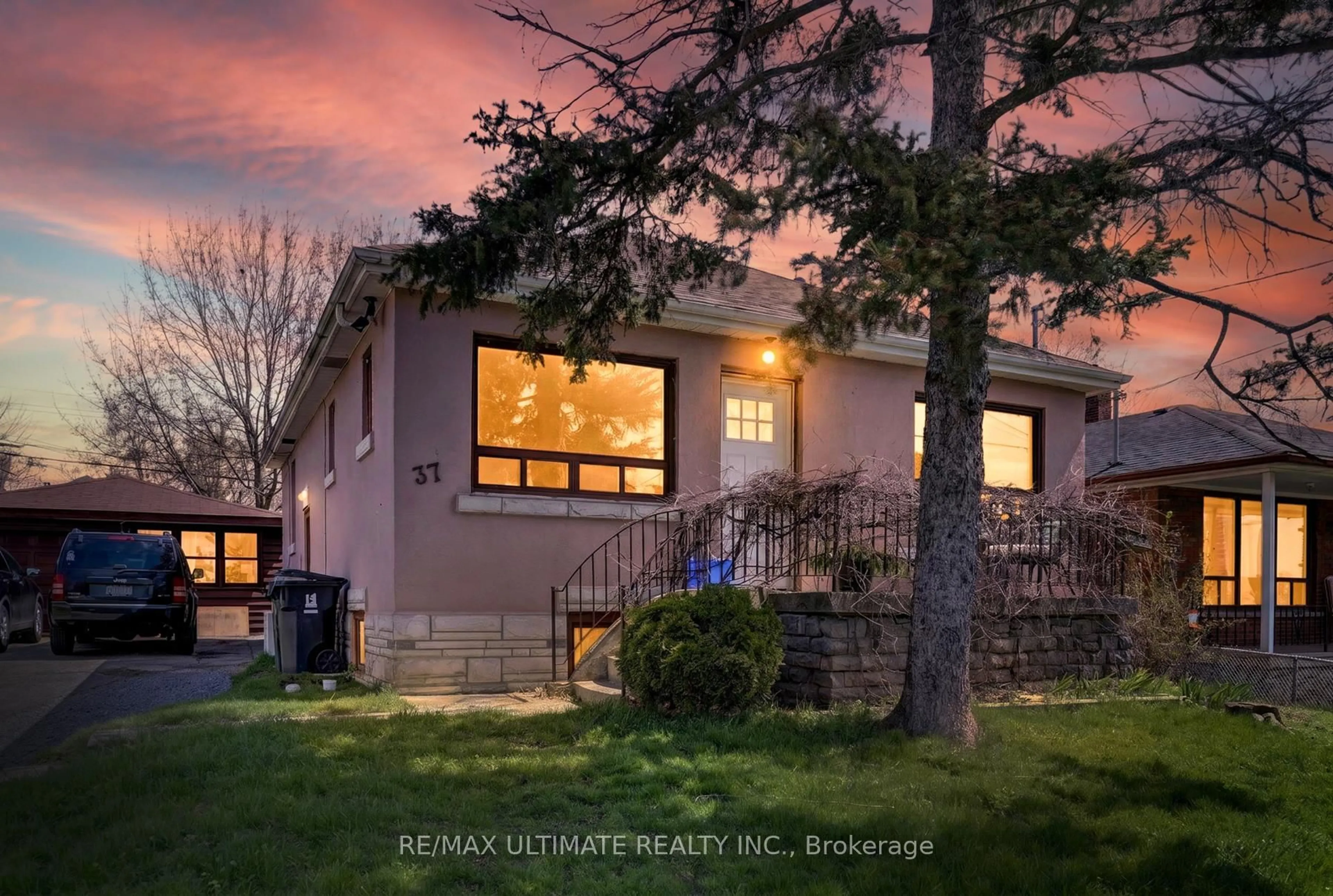 Unknown for 37 Bexhill Ave, Toronto Ontario M1L 3B5