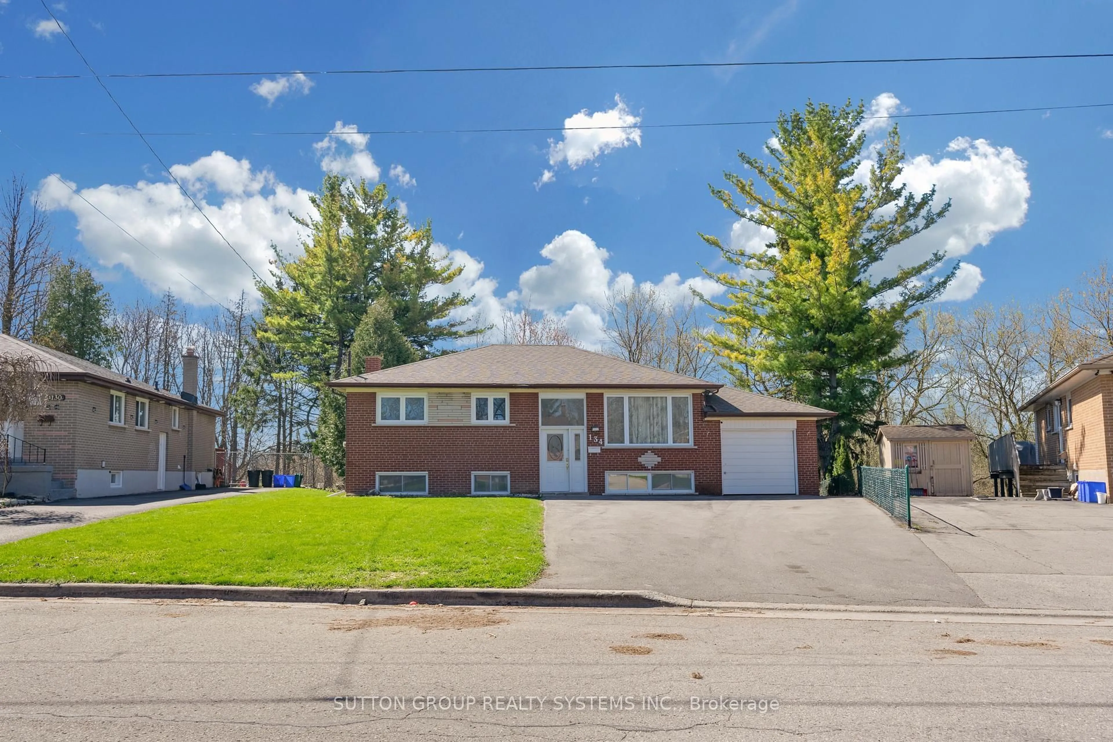 Unknown for 134 Sussex St, Oshawa Ontario L1G 1V9
