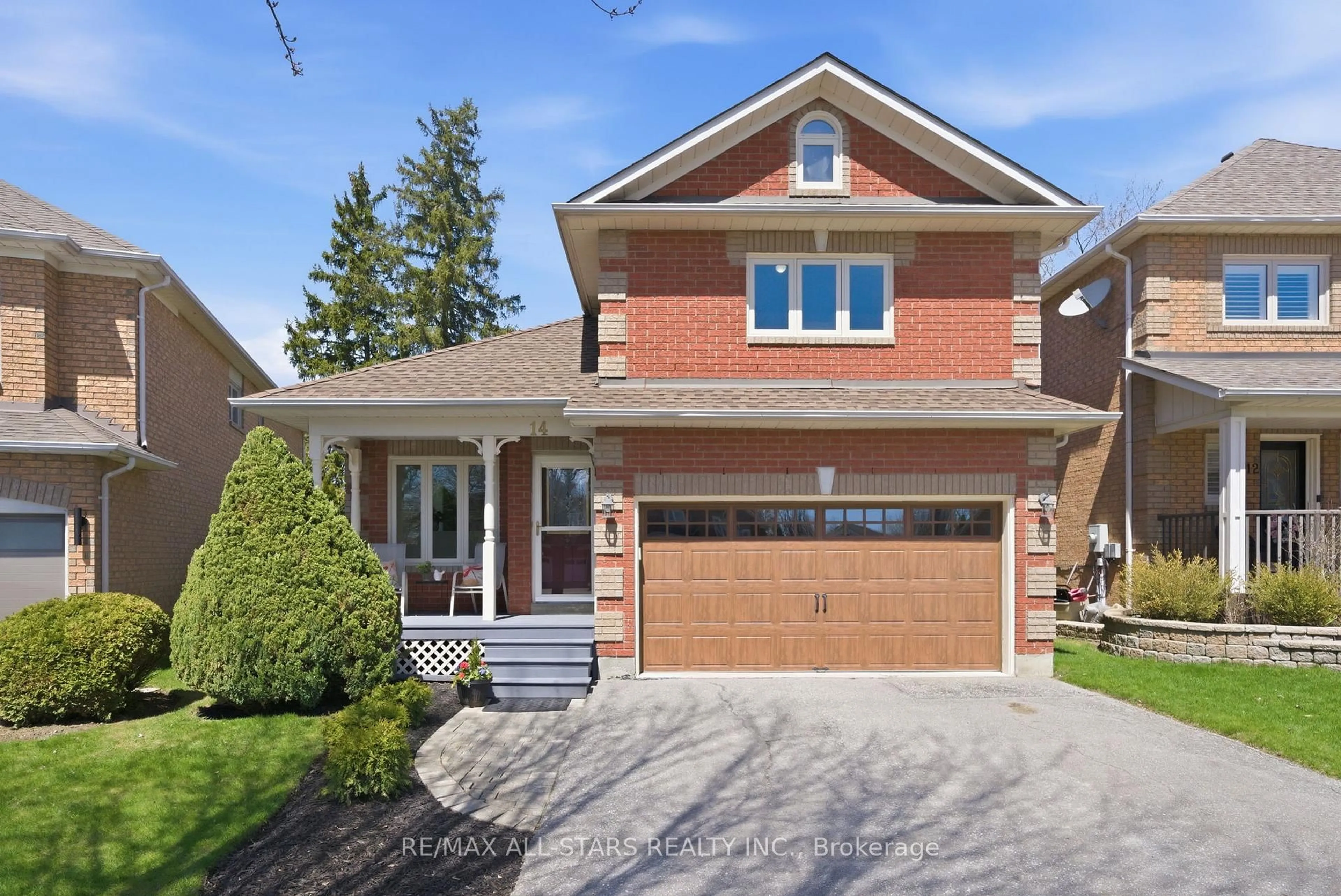 Home with brick exterior material, street for 14 Napier Crt, Whitby Ontario L1M 1H1