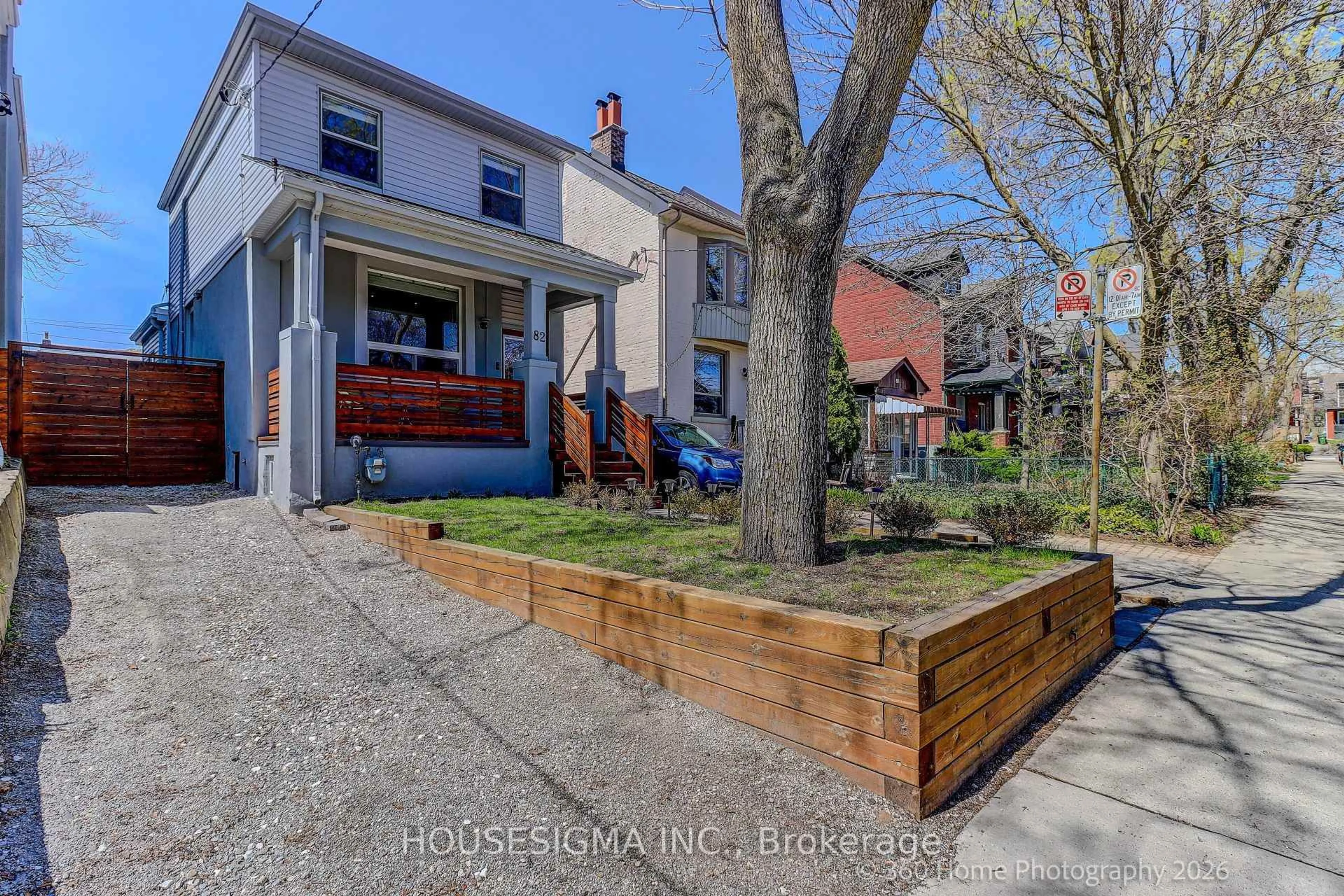 Unknown for 82 Redwood Ave, Toronto Ontario M4L 2S6