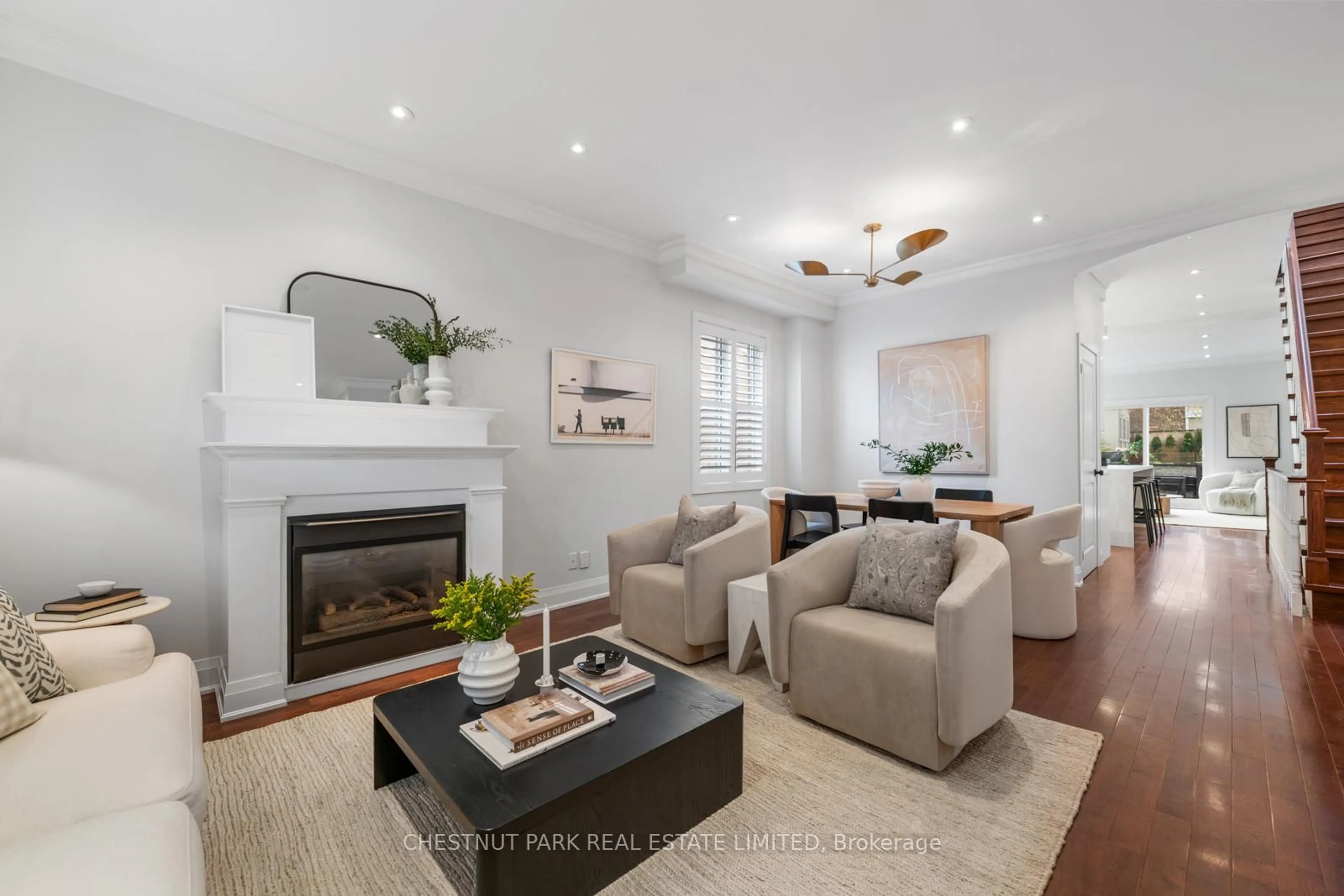 Living room with furniture, unknown for 146 Boulton Ave, Toronto Ontario M4M 2J7