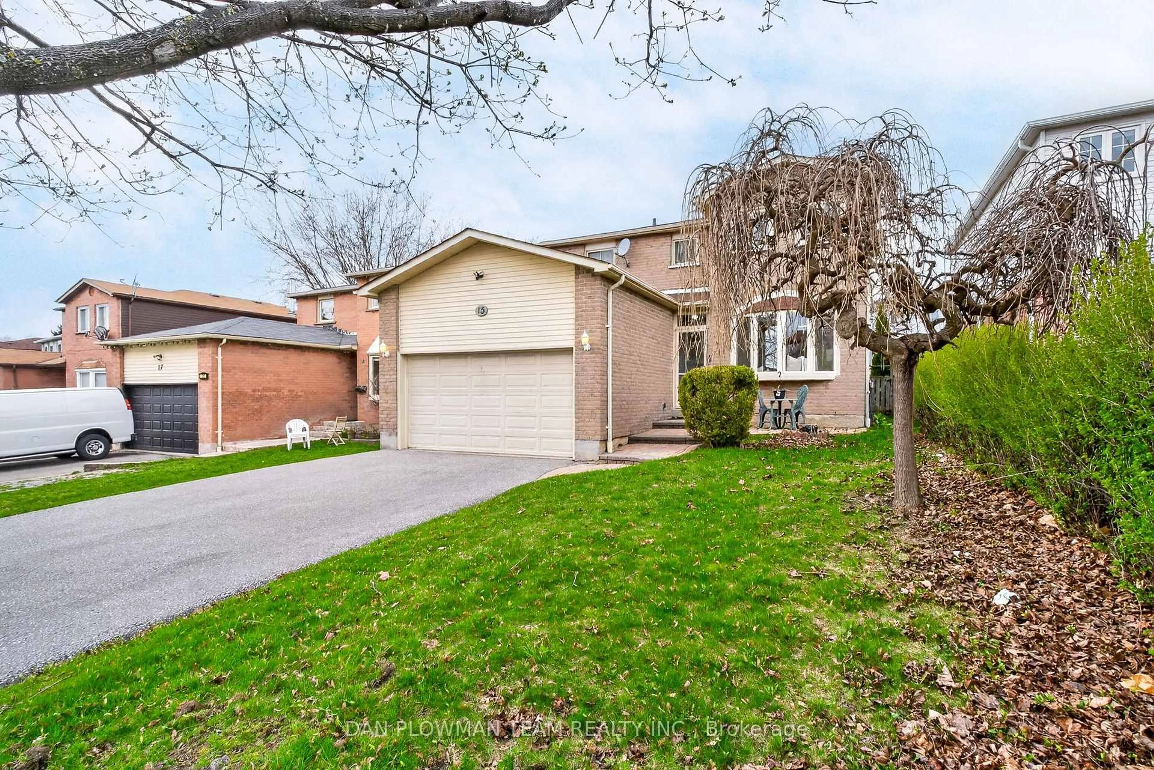 Home with brick exterior material, street for 15 Gardiner Dr, Ajax Ontario L1S 5Z1