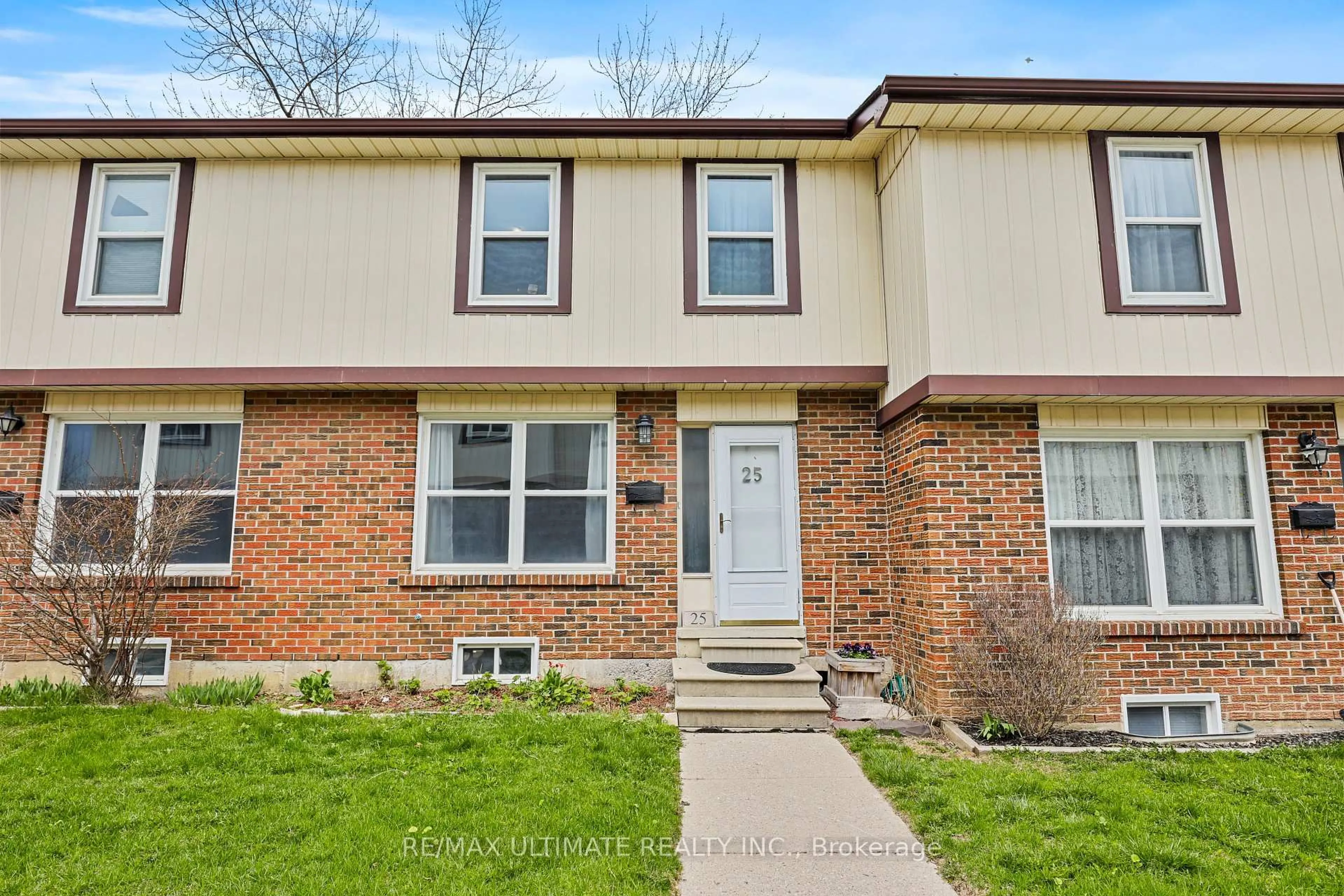 Home with brick exterior material, street for 1230 Radom St #25, Pickering Ontario L1W 3B8
