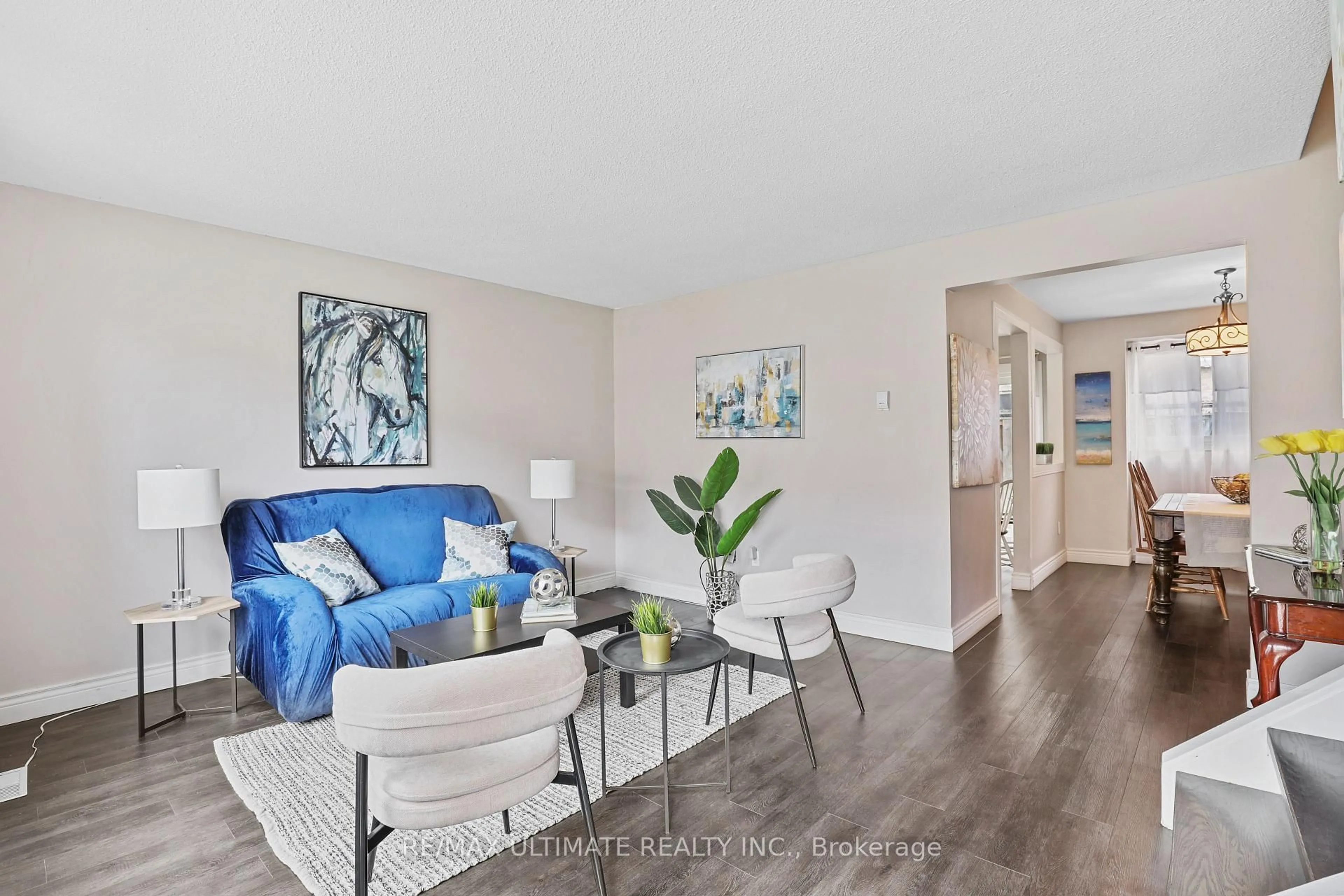 Living room with furniture, unknown for 1230 Radom St #25, Pickering Ontario L1W 3B8