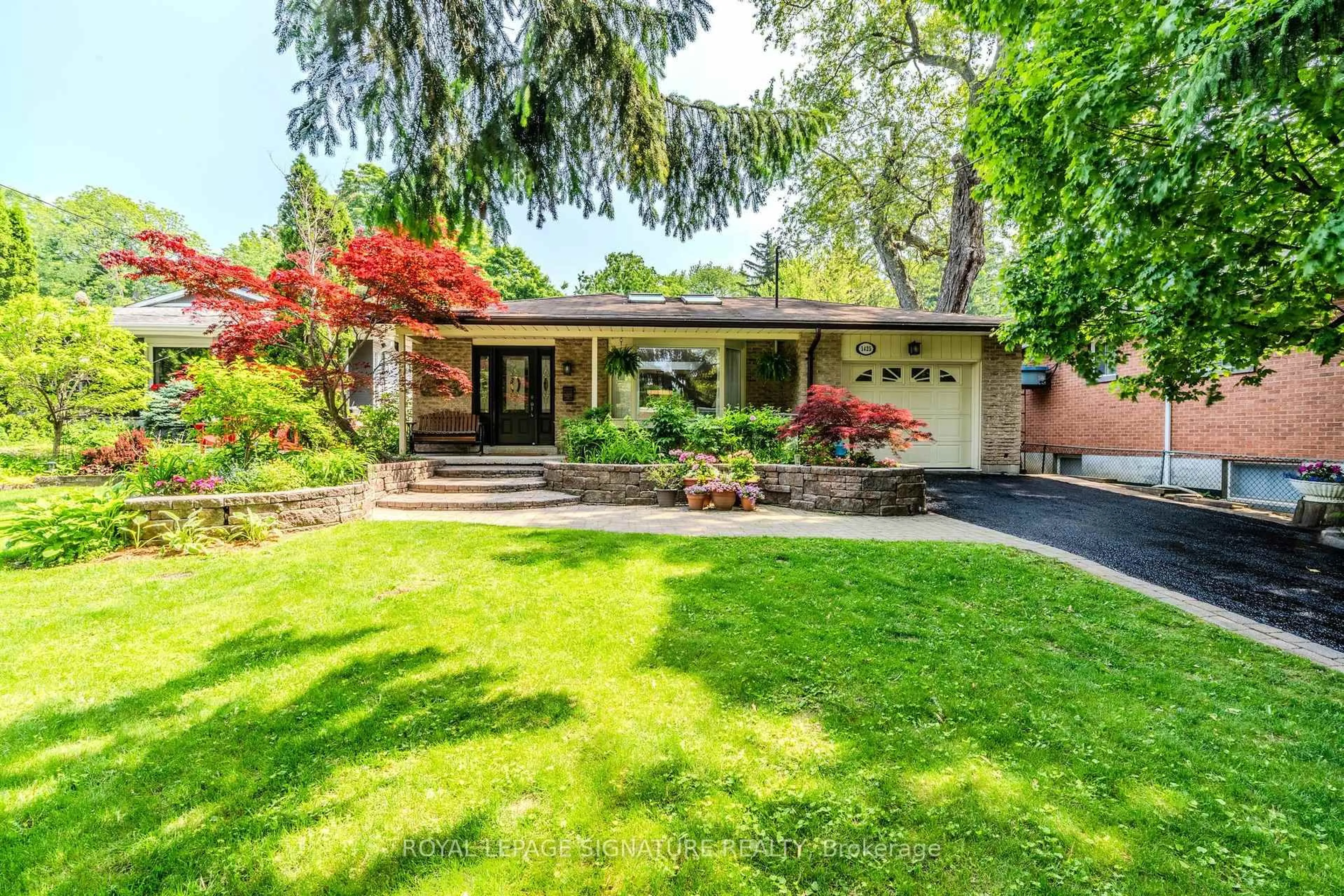 Unknown for 1425 Old Forest Rd, Pickering Ontario L1V 1N8