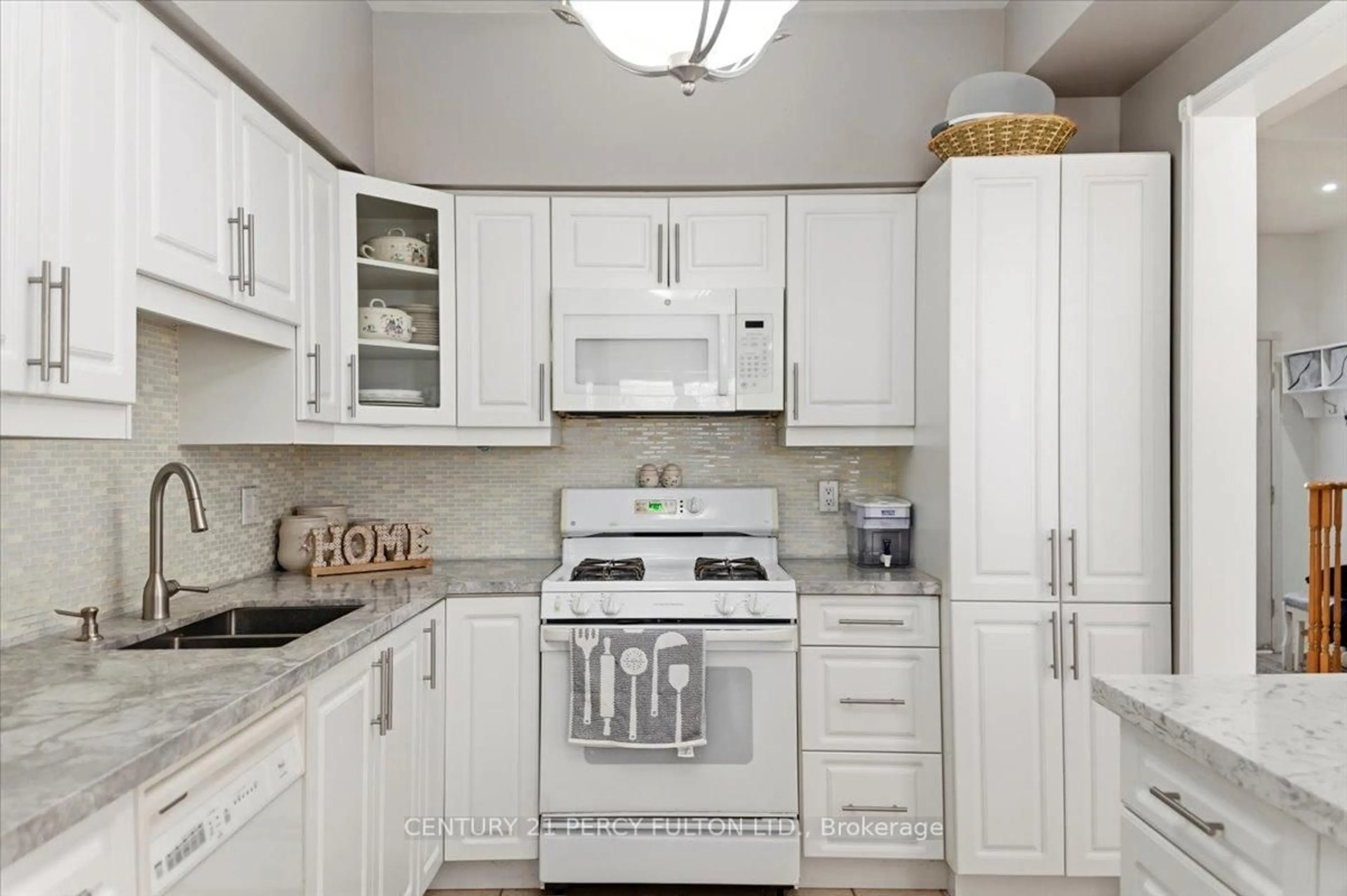 Standard kitchen, ceramic/tile floor for 1991 Treetop Way, Pickering Ontario L1V 7C8