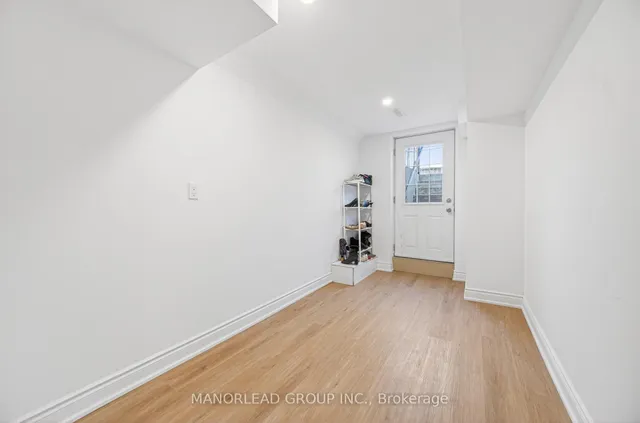 45 Brimstone Cres, Toronto 4