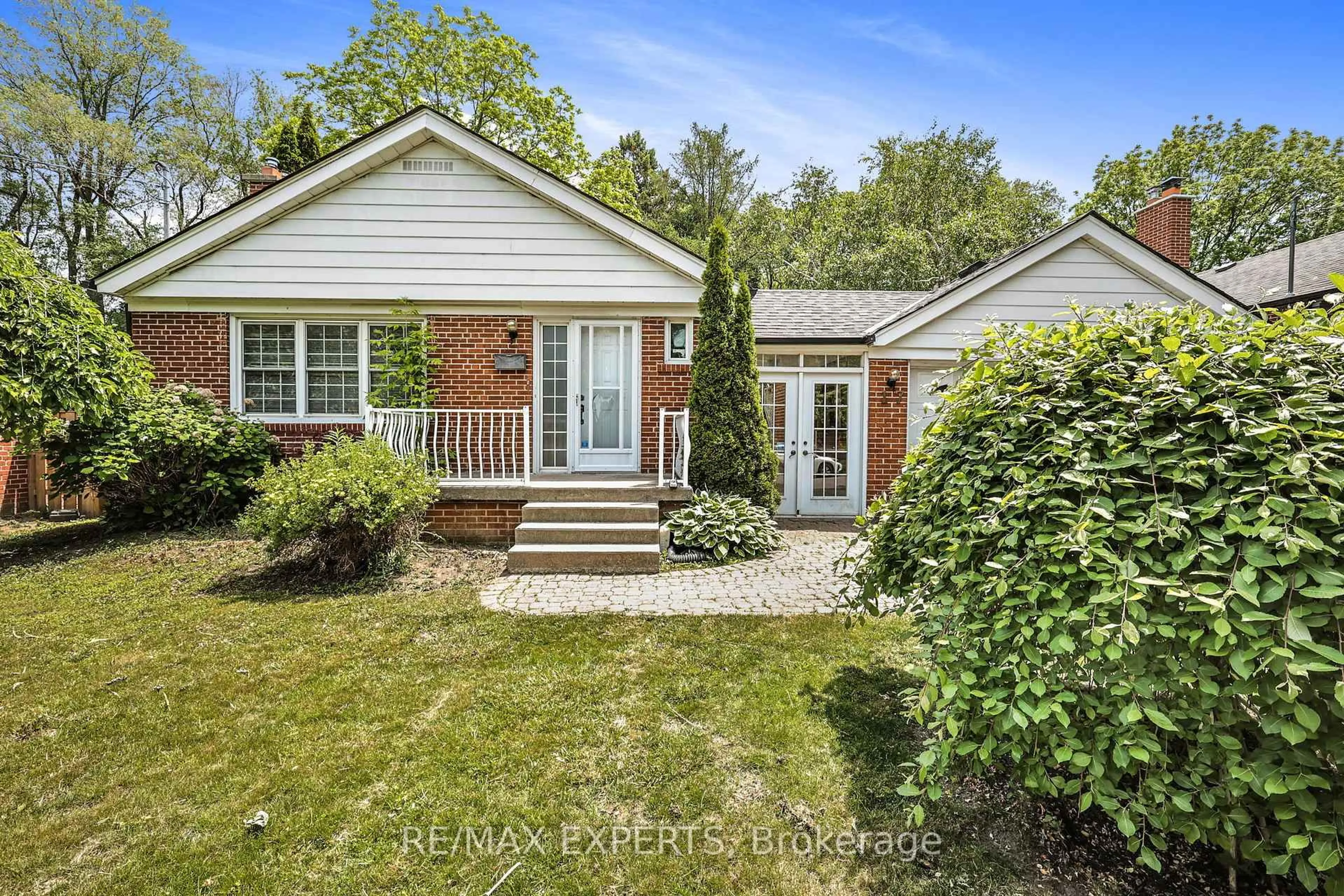 Home with brick exterior material, street for 17 Brinloor Blvd, Toronto Ontario M1M 1L3