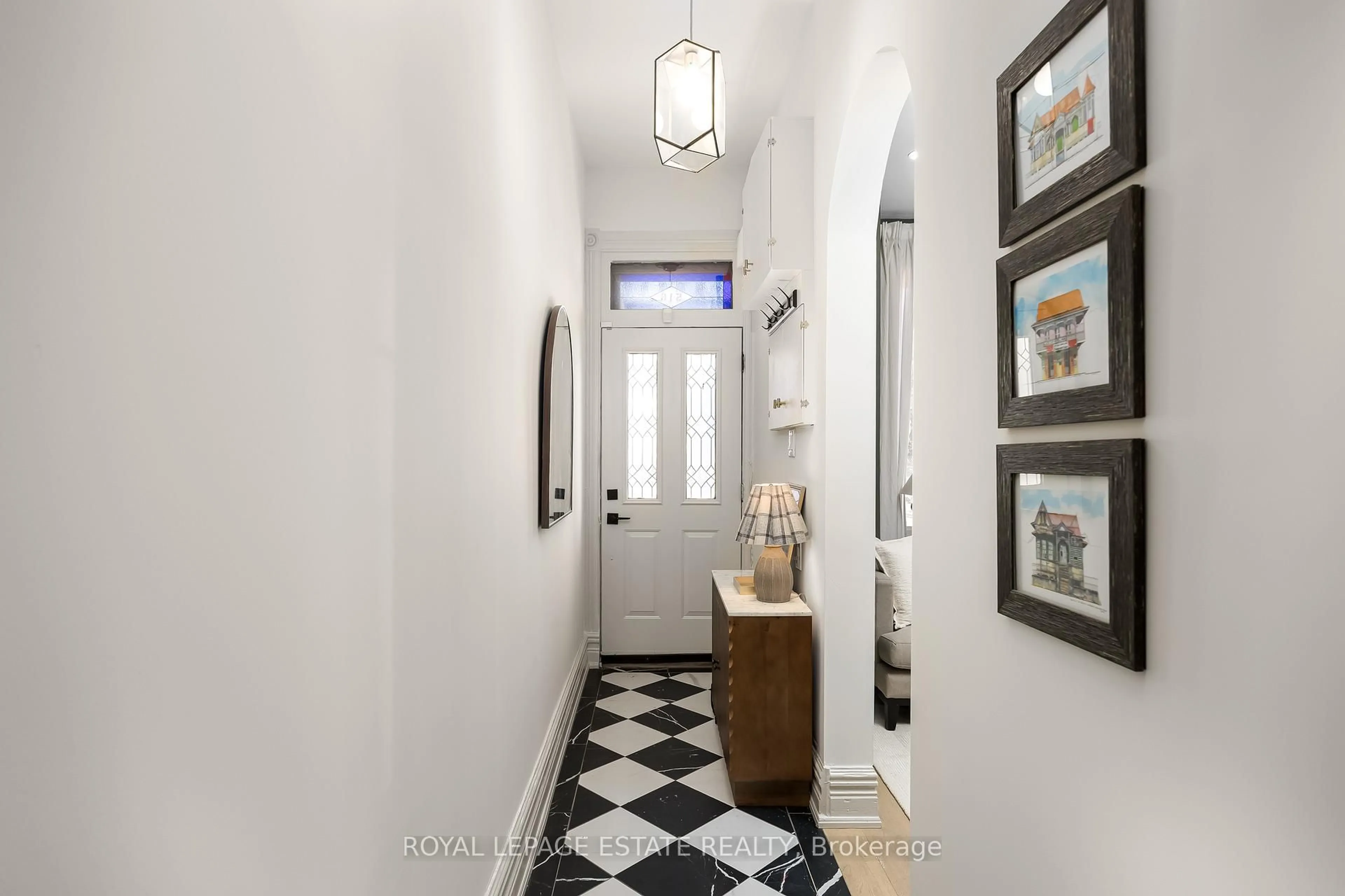 Indoor entryway for 516 Eastern Ave, Toronto Ontario M4M 1C7
