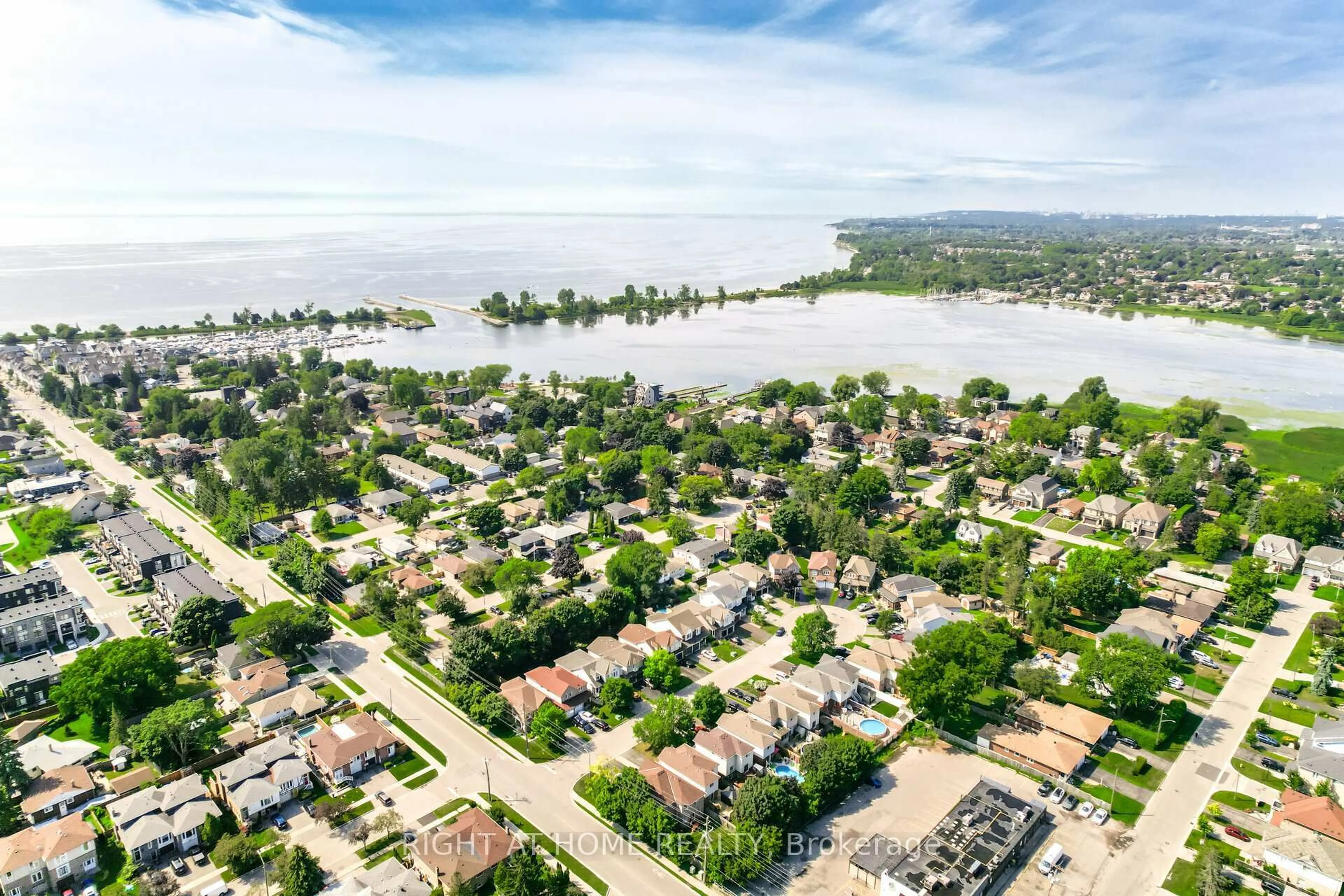 A pic from outside/outdoor area/front of a property/back of a property/a pic from drone, water/lake/river/ocean view for 819 Fairview Ave, Pickering Ontario L1W 1M7