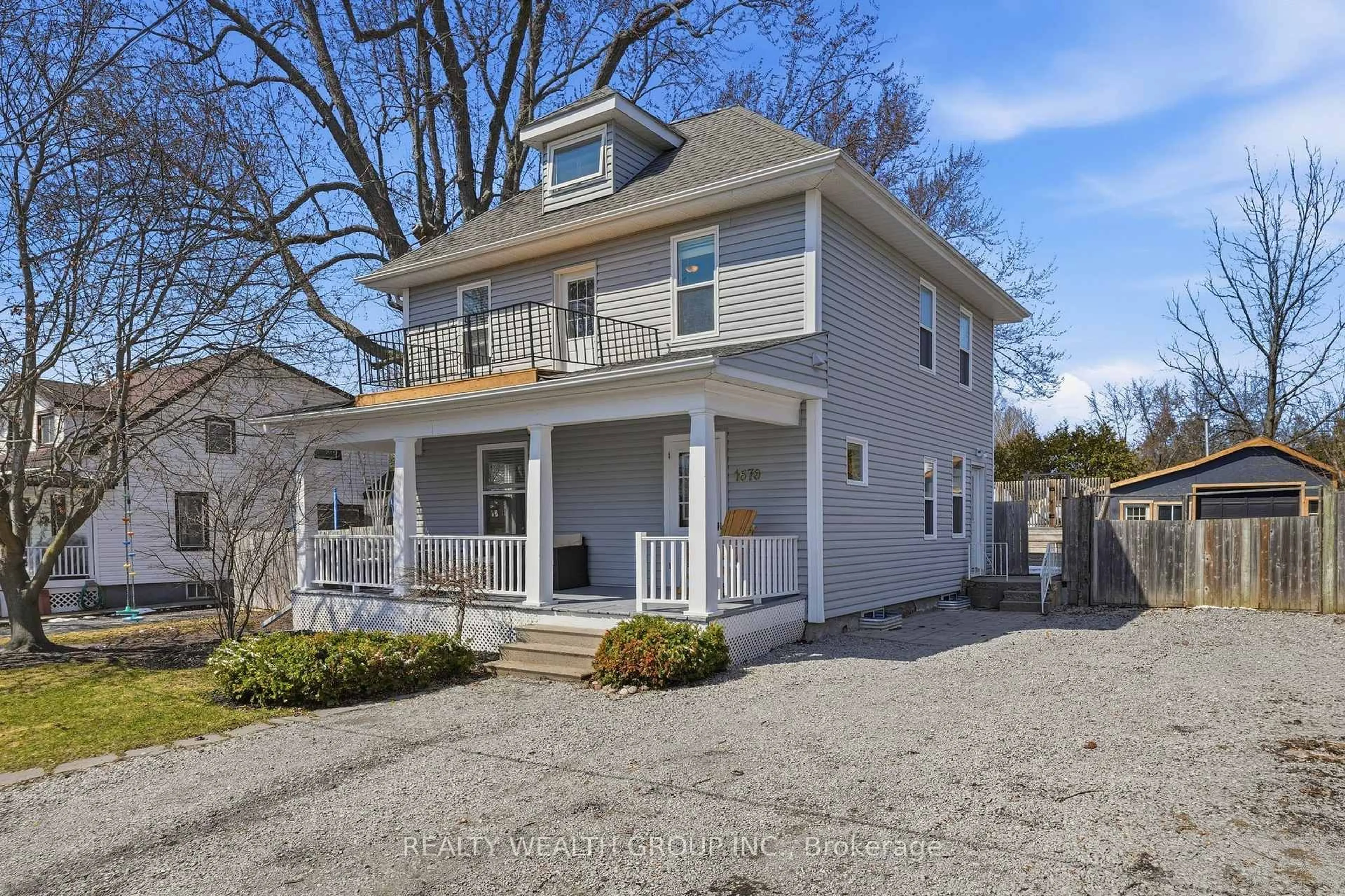 Home with vinyl exterior material, street for 1678 David St, Pickering Ontario L1Y 1B2