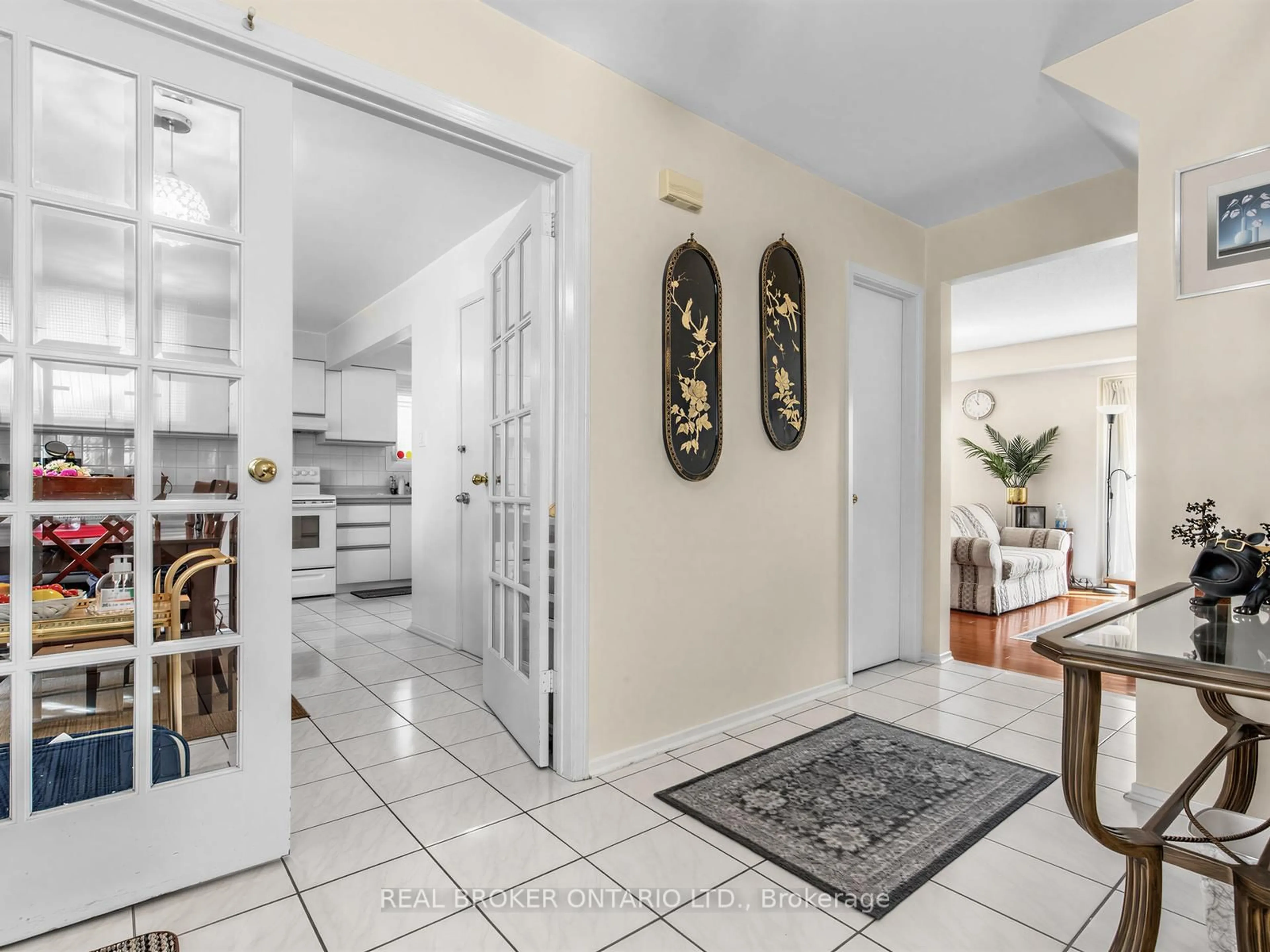 Indoor entryway for 5 Firebrace Rd, Toronto Ontario M1W 2Z3