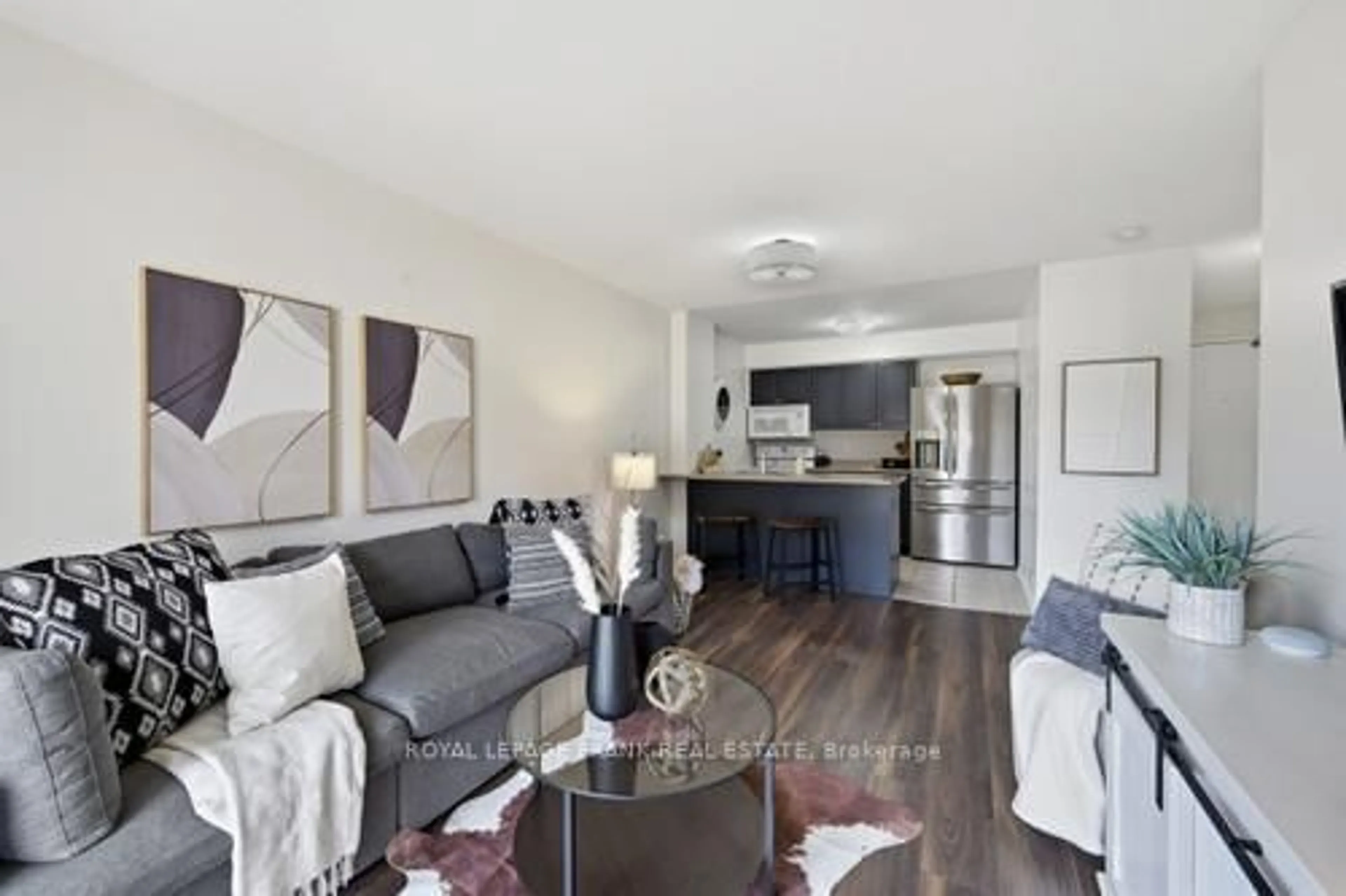 Living room with furniture, unknown for 102 Aspen Springs Dr #108, Clarington Ontario L1C 5N6