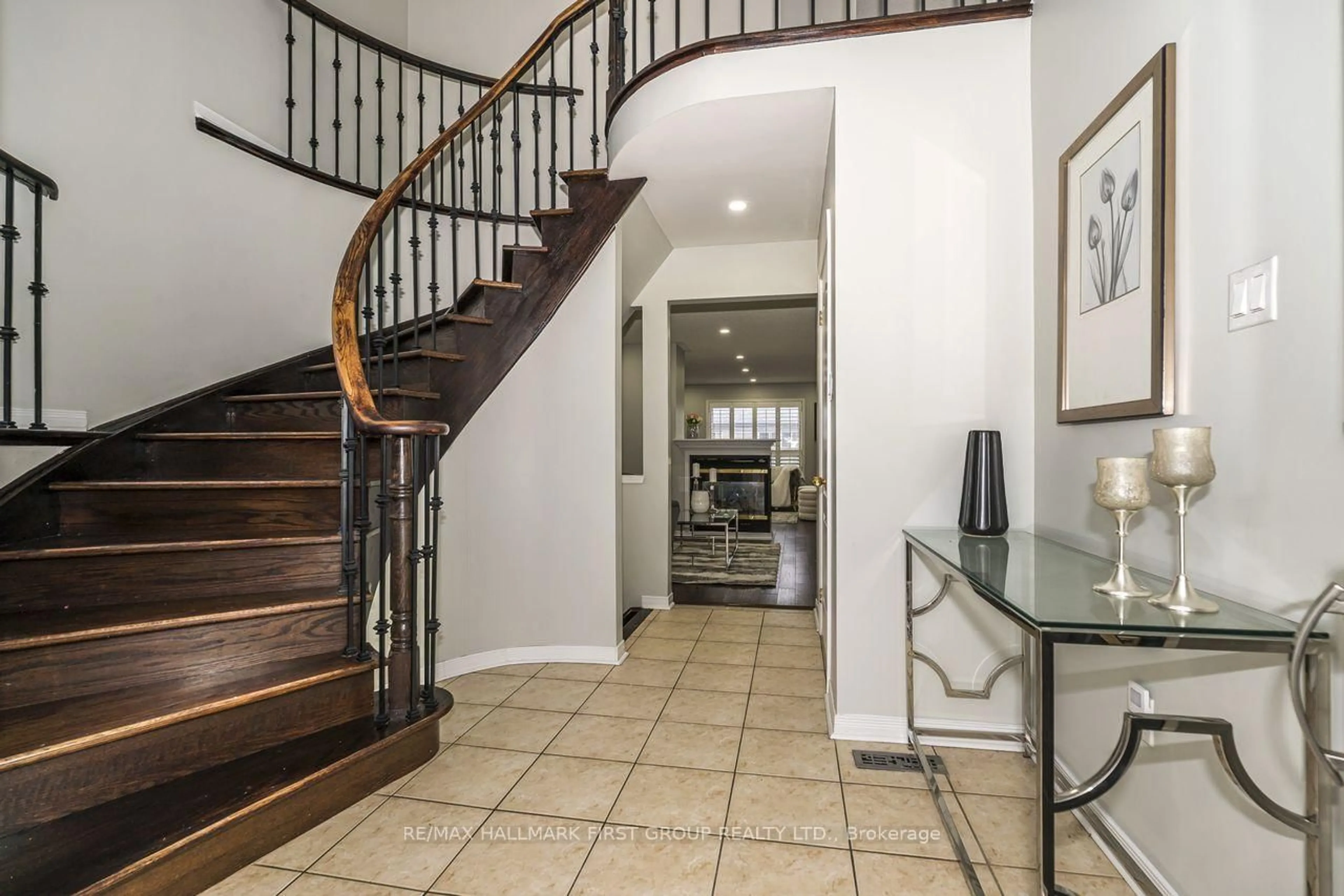 Indoor foyer for 23 Durling Rock St, Ajax Ontario L1Z 1S6