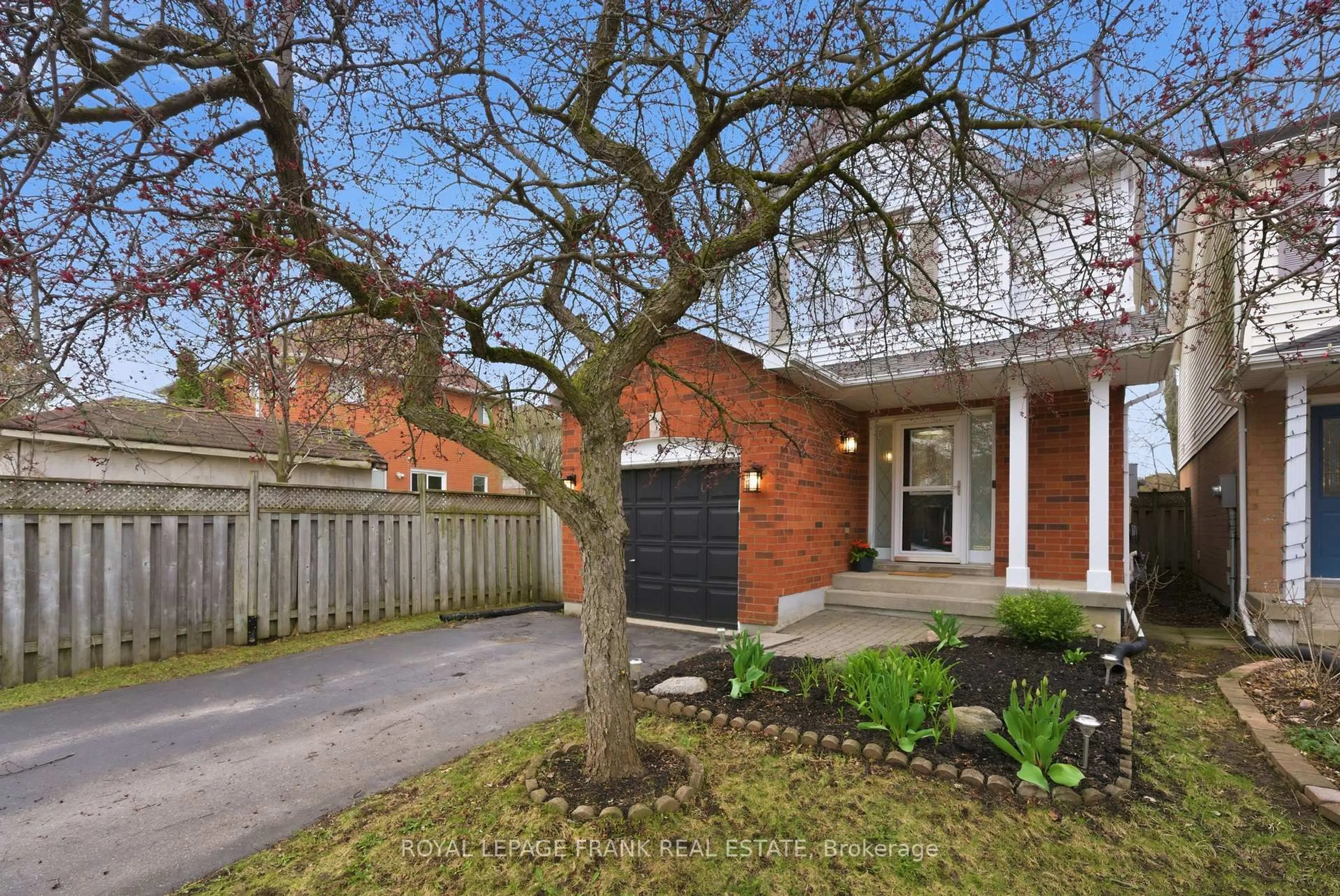 Home with brick exterior material, street for 9 Brownstone Cres, Clarington Ontario L1E 2Y1