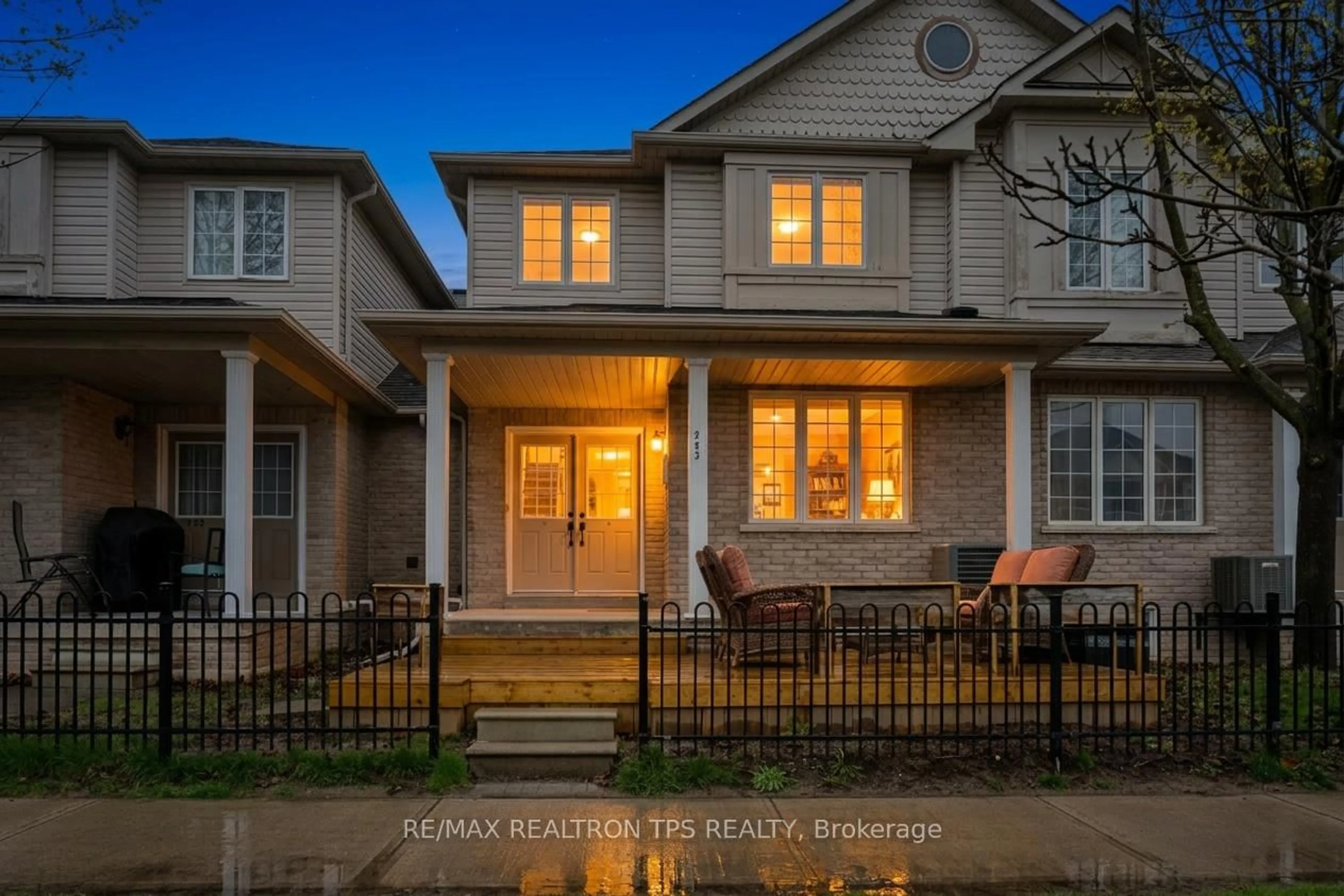 Unknown for 263 Sprucewood Cres, Clarington Ontario L1C 5H1
