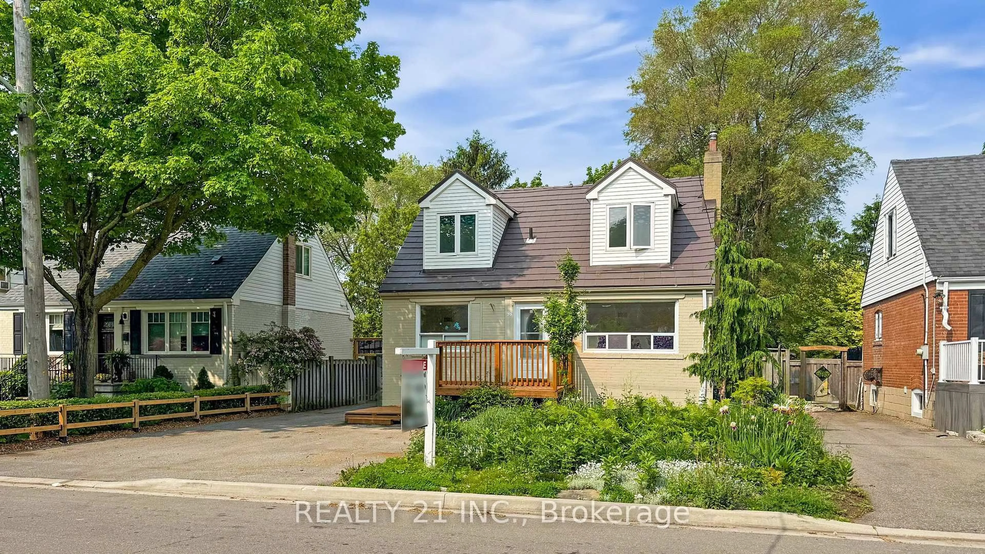 Unknown for 98 Natal Ave, Toronto Ontario M1N 3V6