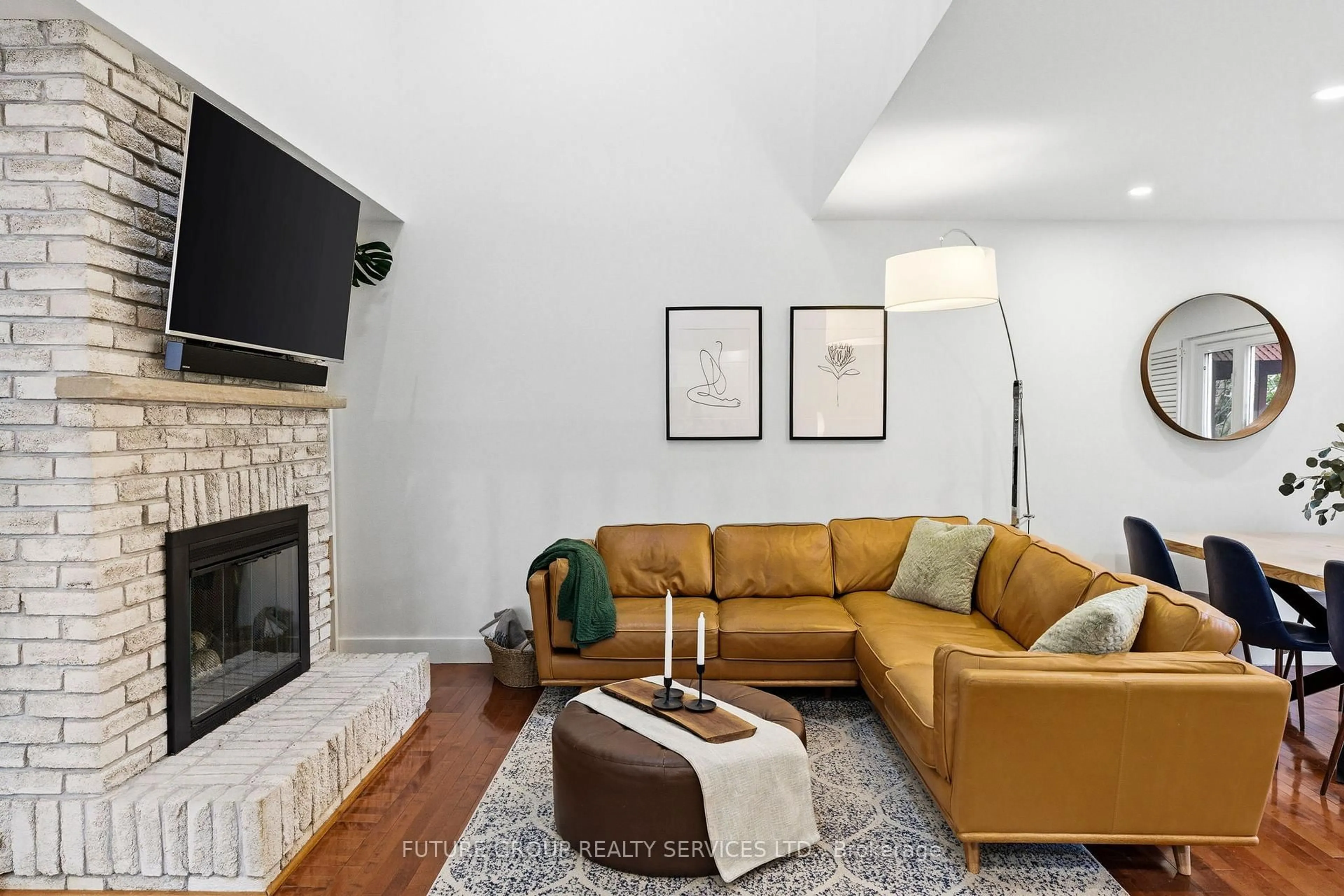 Living room with furniture, unknown for 1958 Malden Cres, Pickering Ontario L1V 3G5