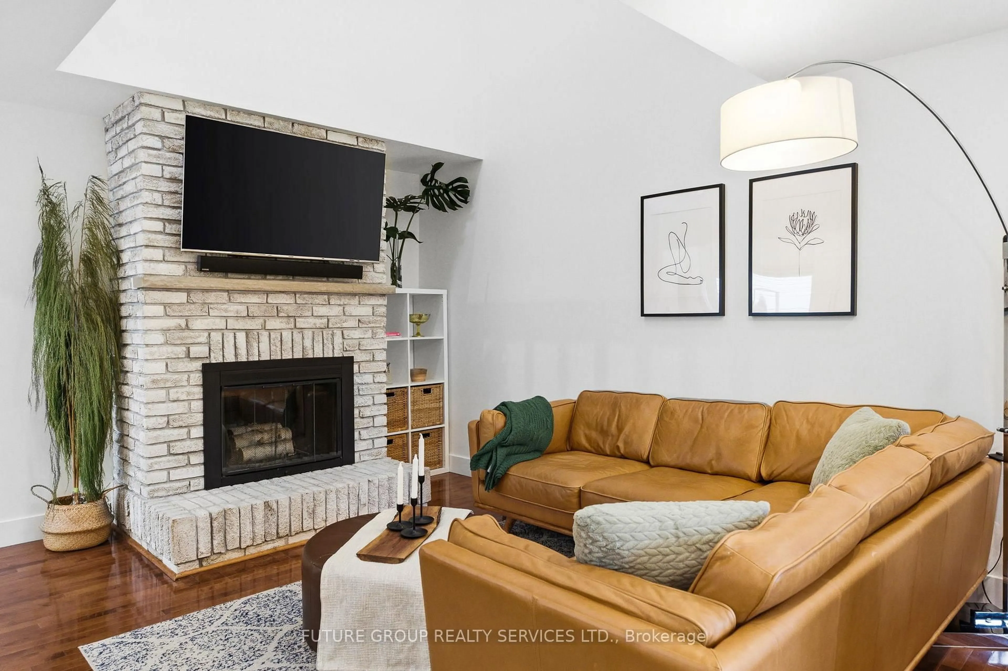 Living room with furniture, unknown for 1958 Malden Cres, Pickering Ontario L1V 3G5