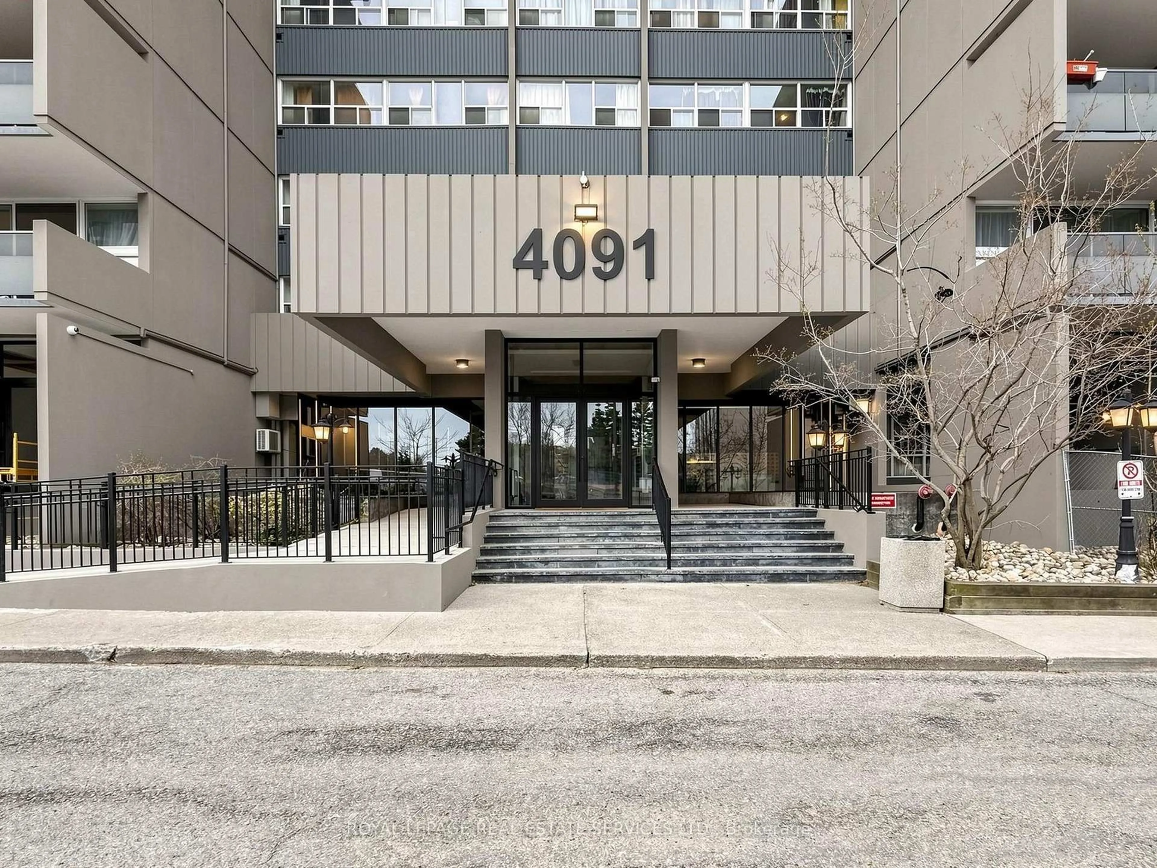 Lobby for 4091 Sheppard Ave #2101, Toronto Ontario M1S 3H2