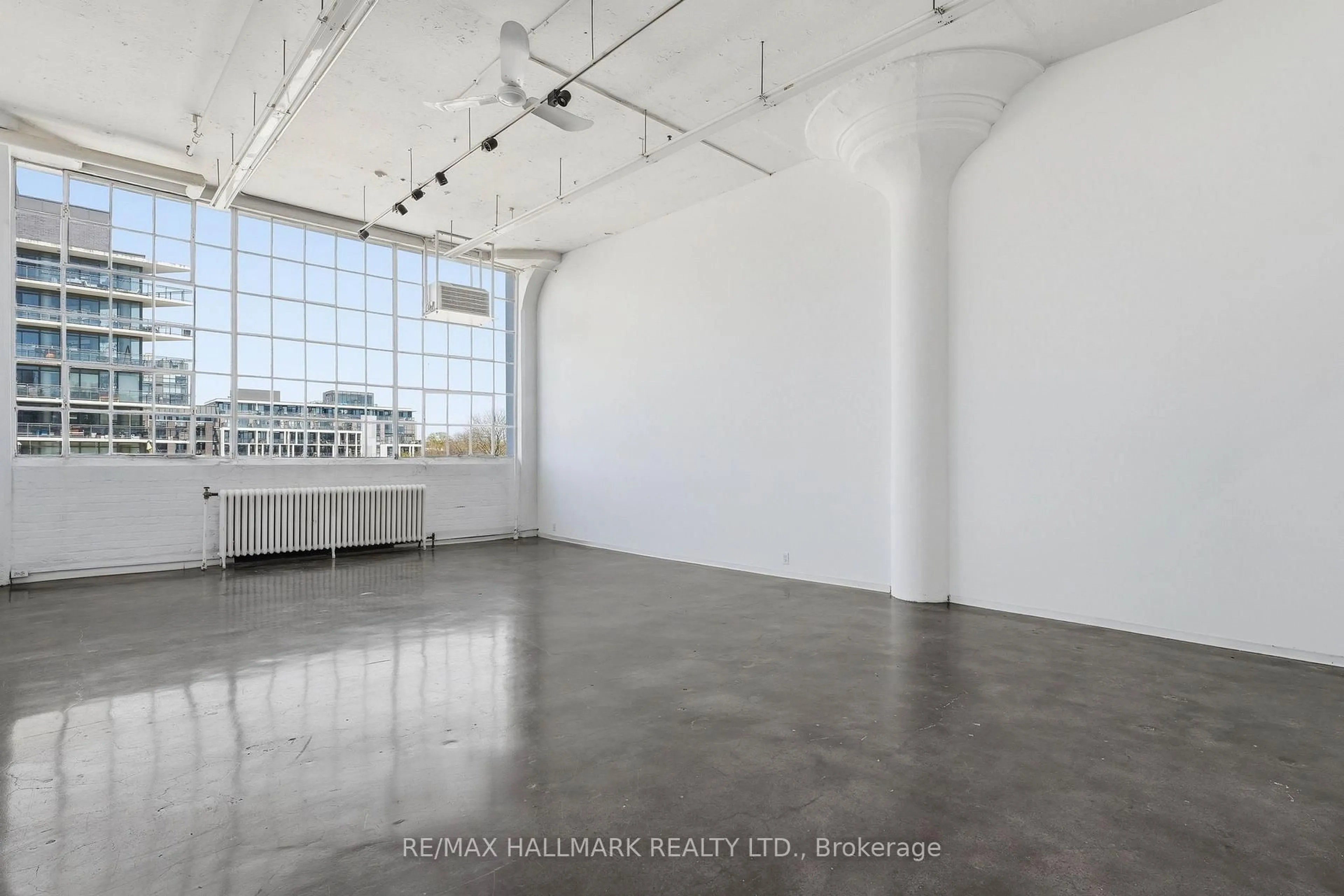 A pic of a room for 245 Carlaw Ave #405a, Toronto Ontario M4M 2S1