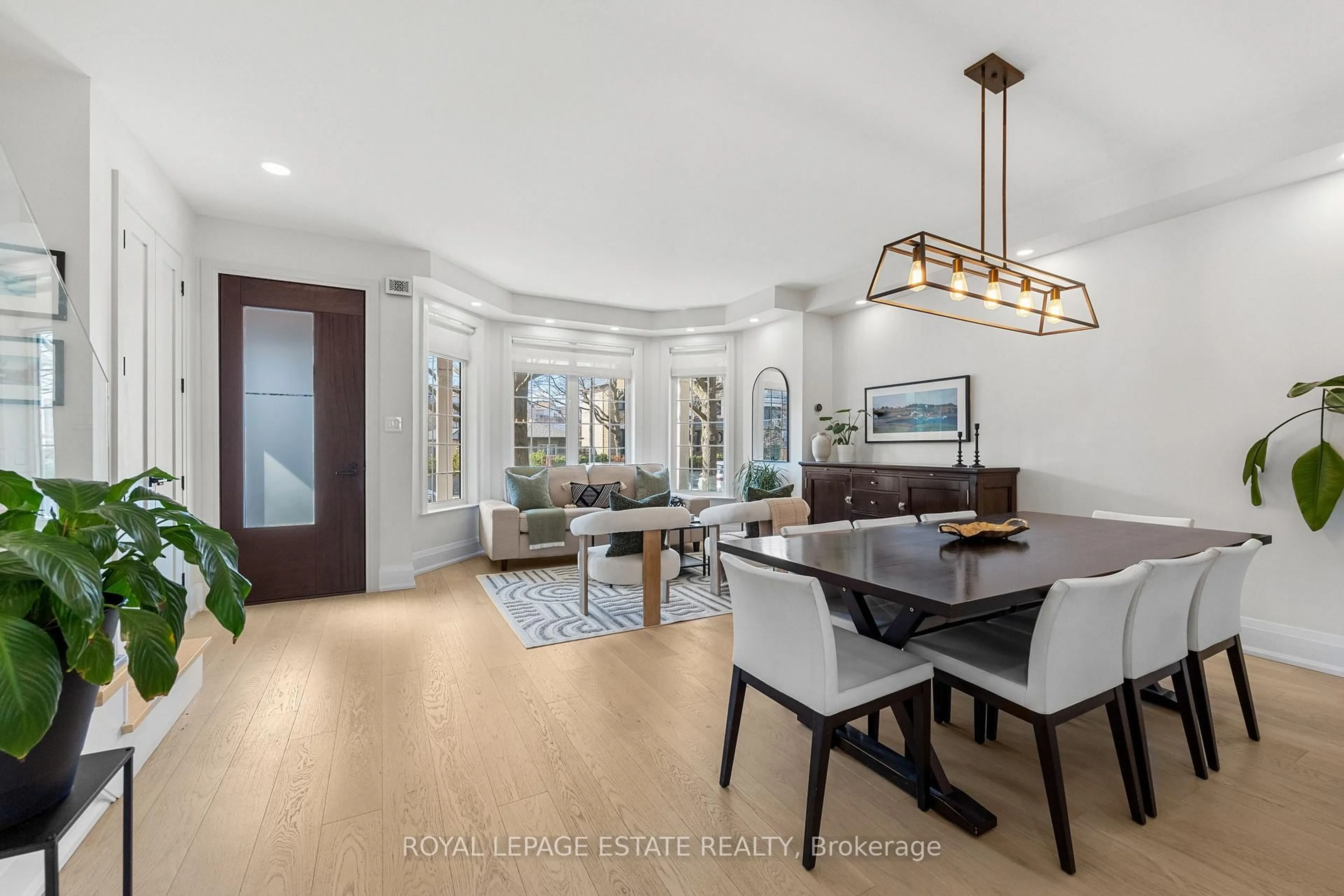 Dining room, unknown for 95 Boardwalk Dr, Toronto Ontario M4L 3X9