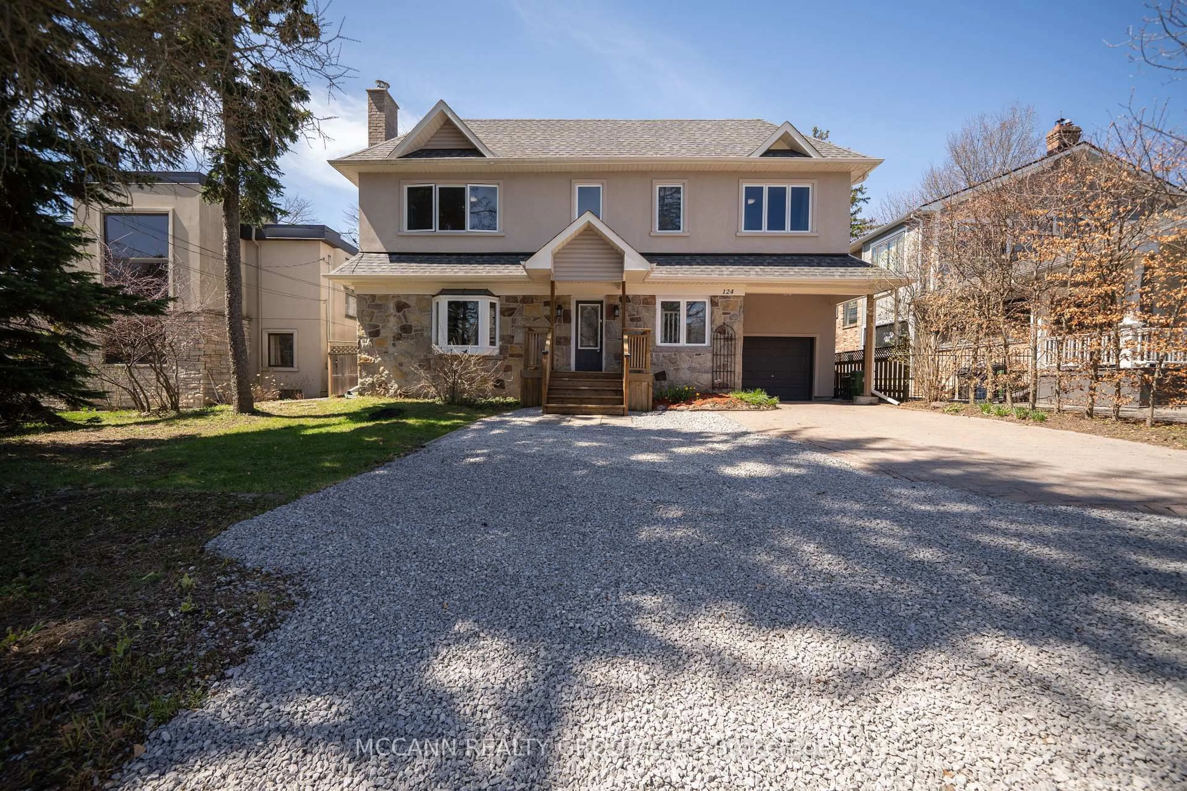 Home with brick exterior material, street for 124 Scarboro Cres, Toronto Ontario M1M 2J4