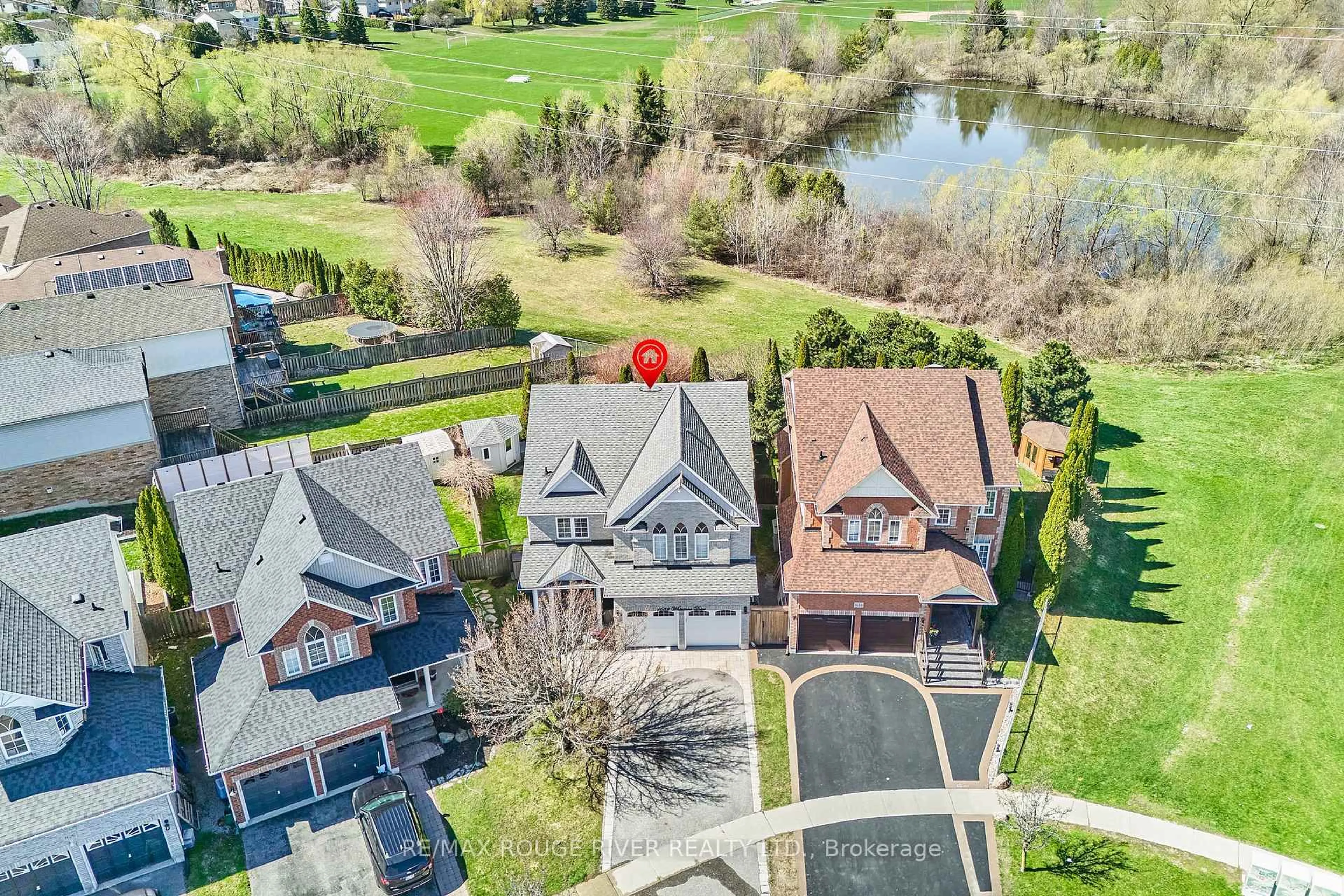 A pic from outside/outdoor area/front of a property/back of a property/a pic from drone, water/lake/river/ocean view for 1632 Whitestone Dr, Oshawa Ontario L1K 2X1