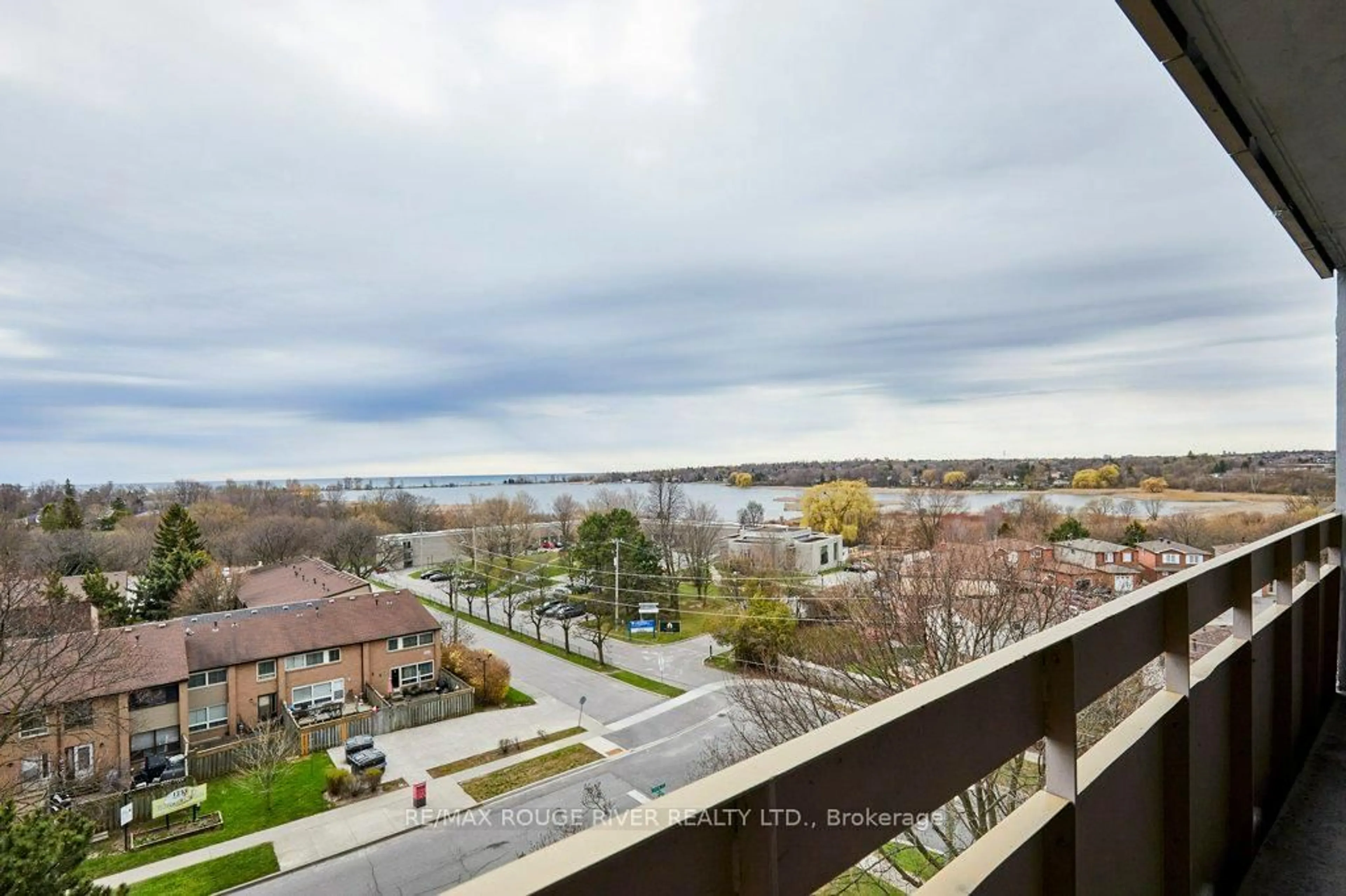 Balcony in the apartment, water/lake/river/ocean view for 1210 Radom St #708, Pickering Ontario L1W 2Z3