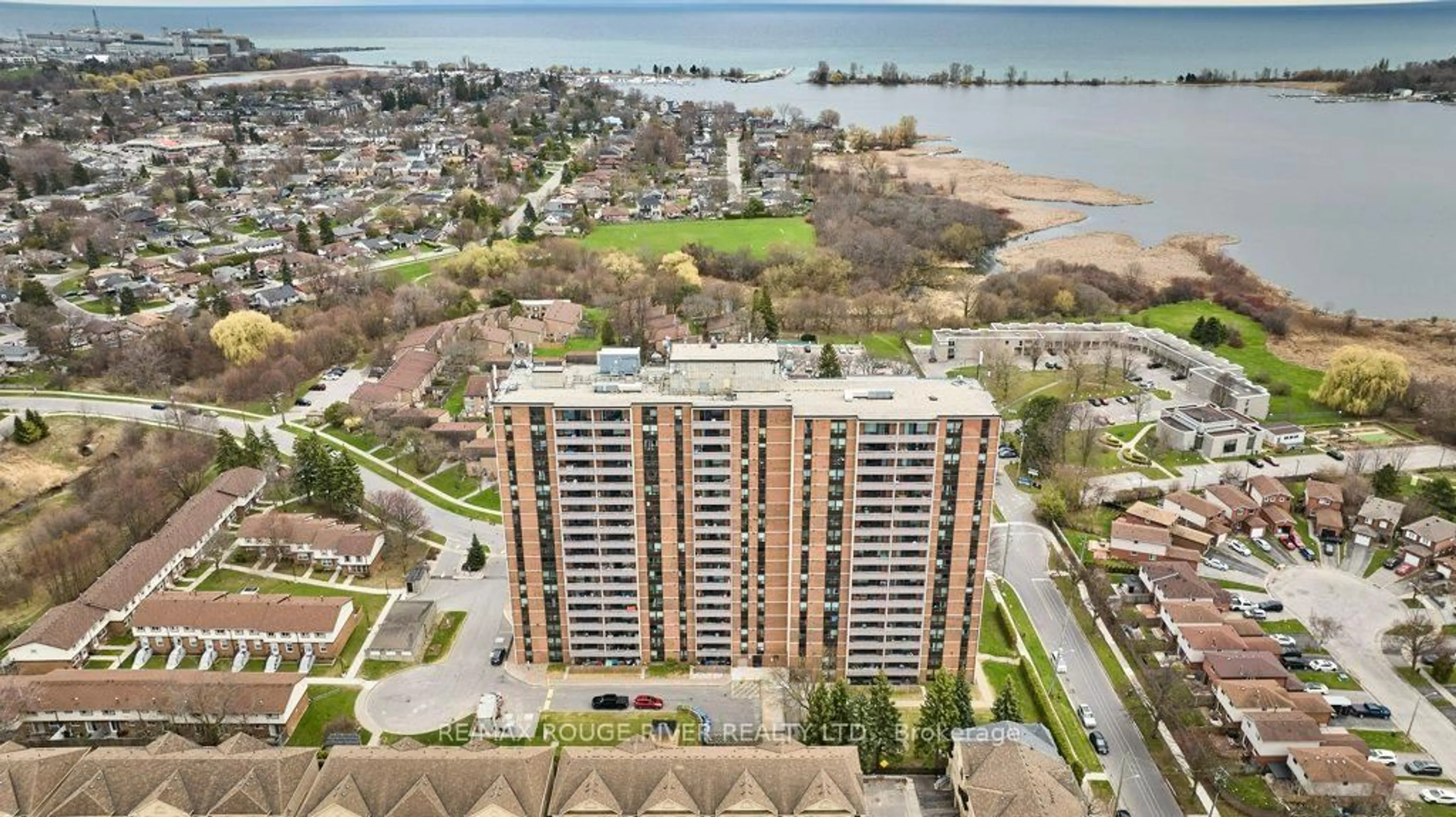 A pic from outside/outdoor area/front of a property/back of a property/a pic from drone, water/lake/river/ocean view for 1210 Radom St #708, Pickering Ontario L1W 2Z3