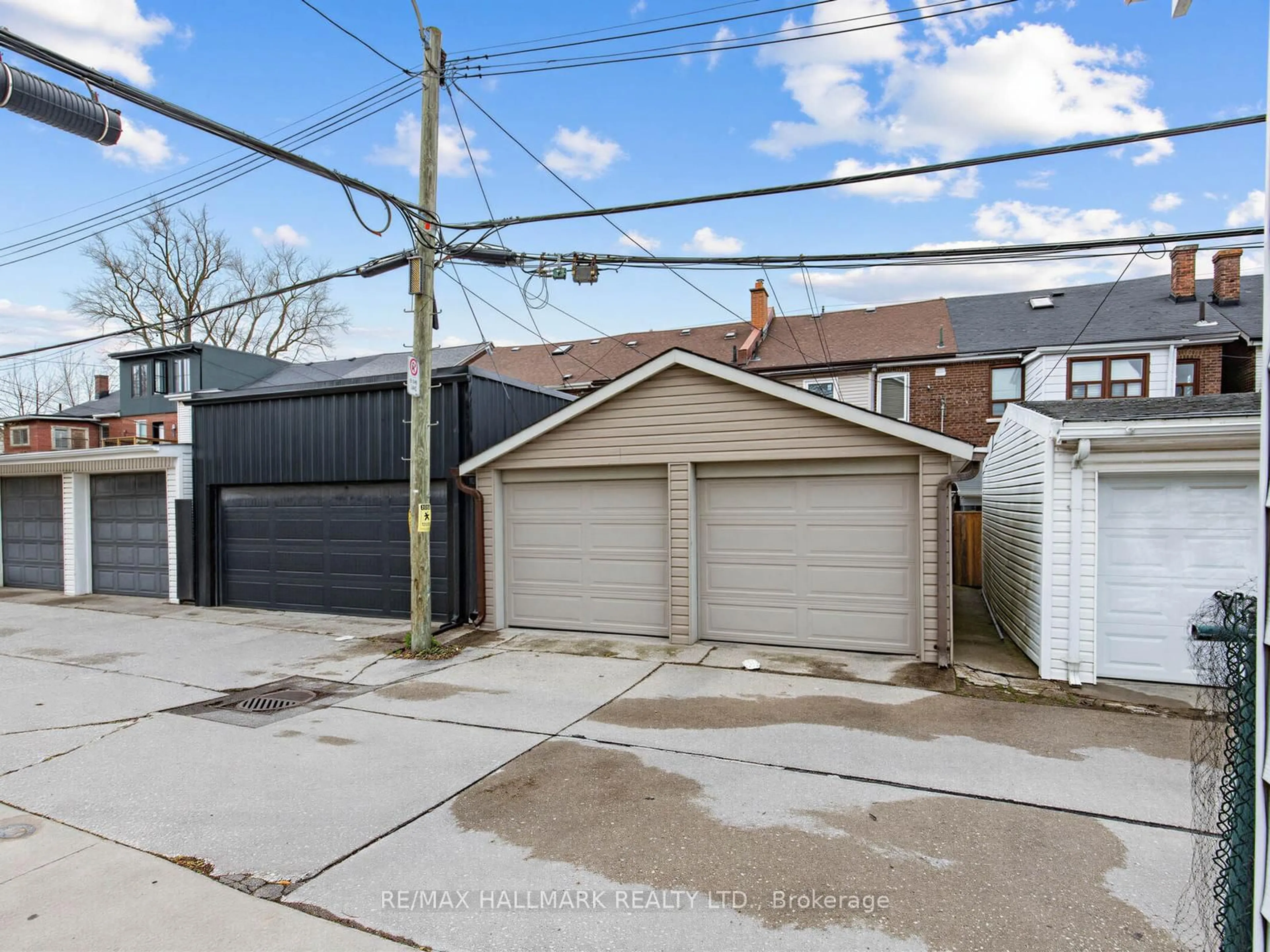 A pic from outside/outdoor area/front of a property/back of a property/a pic from drone, street for 64 Donlands Ave, Toronto Ontario M4J 3N8