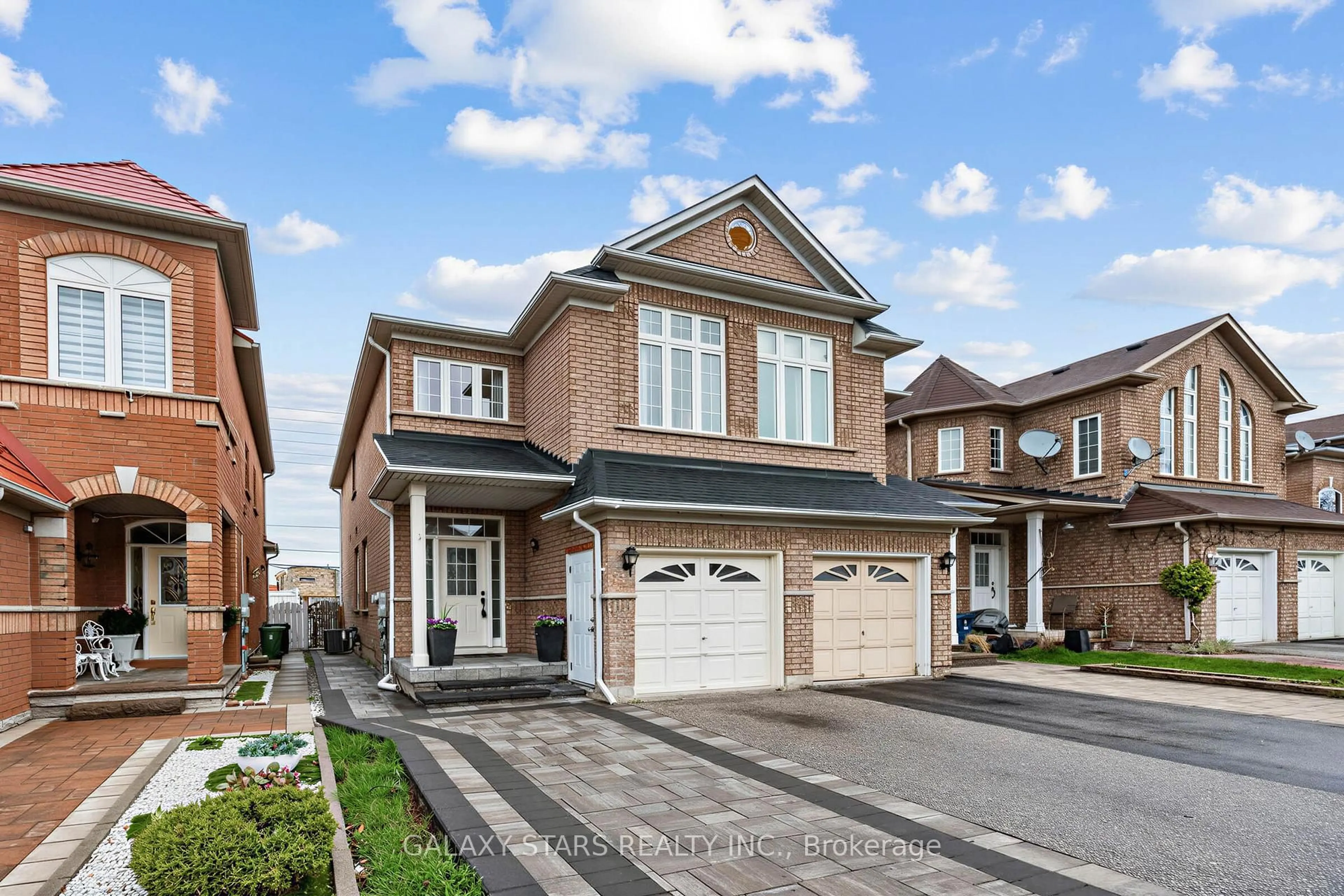 Home with brick exterior material, street for 18 Red Hawk Rd, Toronto Ontario M1B 6B2