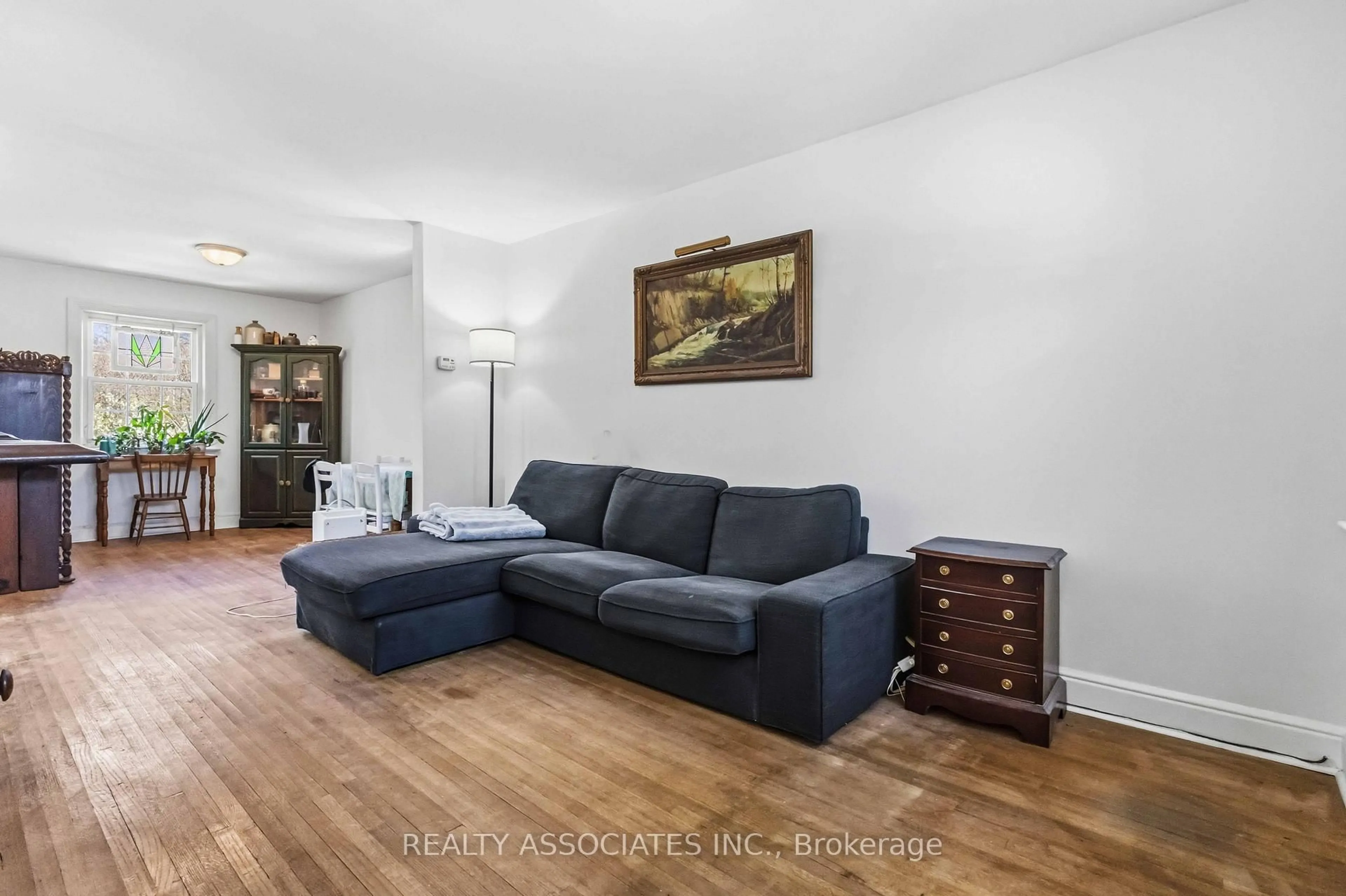 Living room with furniture, unknown for 72 Manderley Dr, Toronto Ontario M1N 3E9