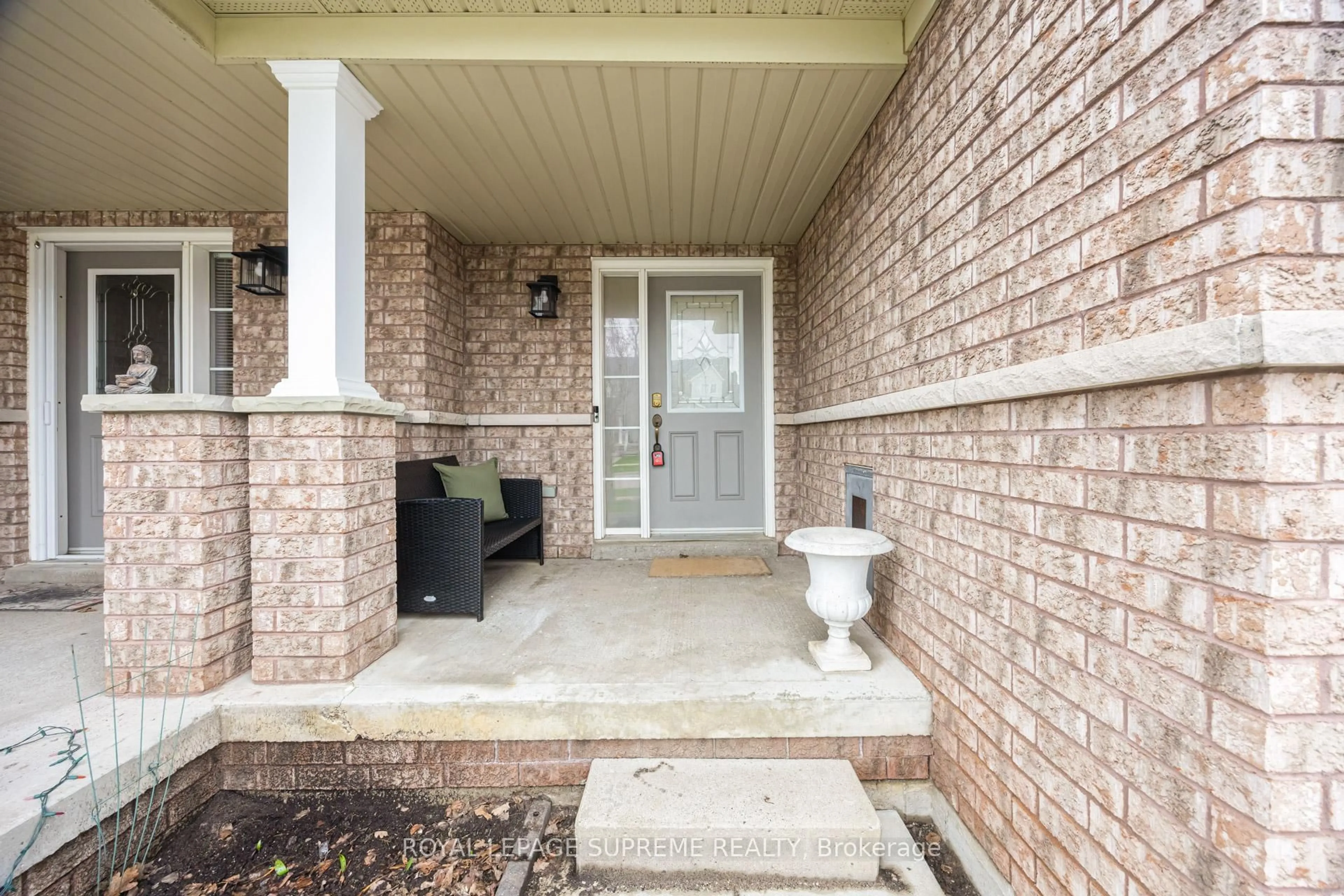 Indoor entryway for 1161 Ormond Dr #79, Oshawa Ontario L1K 0K5