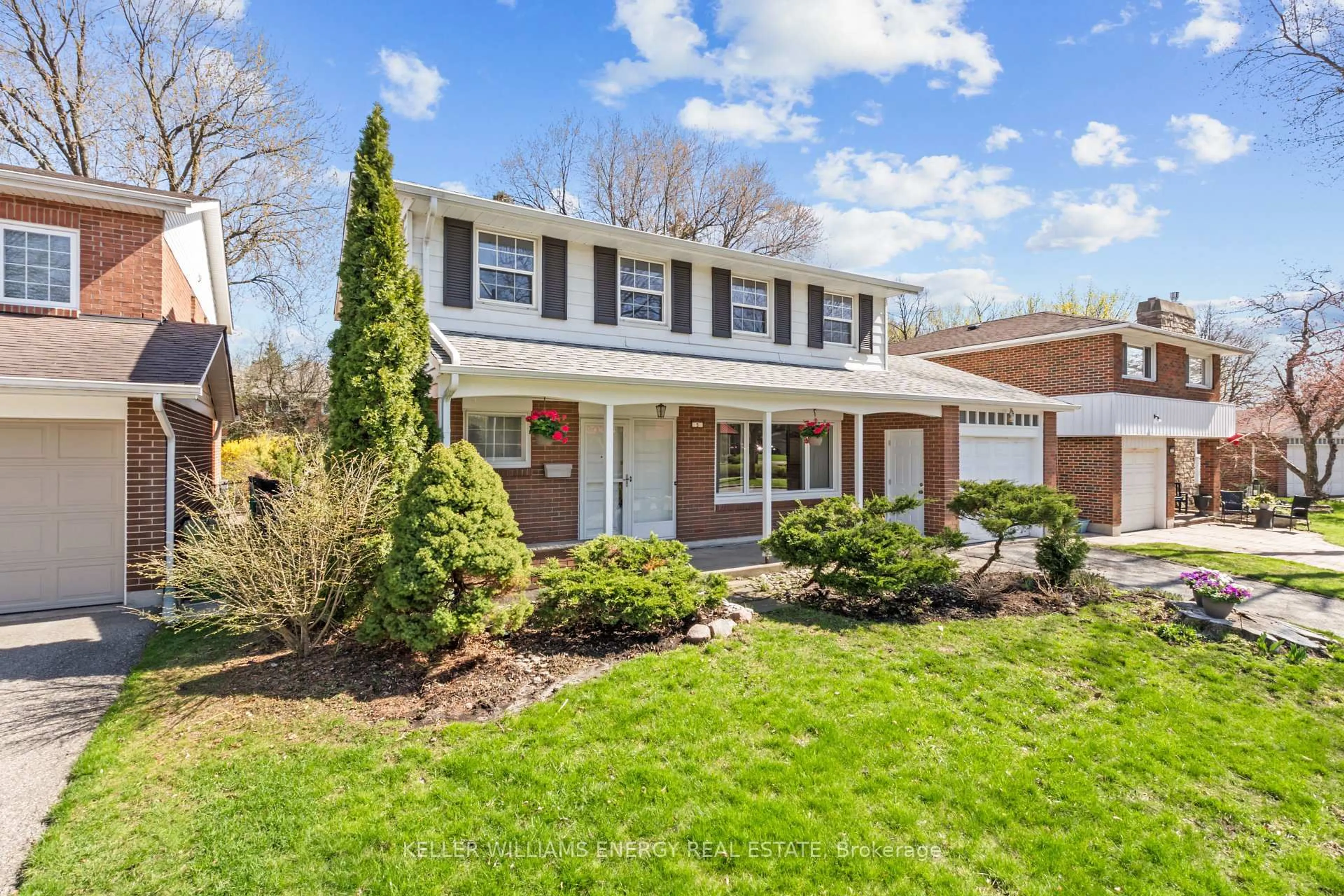 Home with brick exterior material, street for 5 Castlemere Cres, Toronto Ontario M1W 1K4