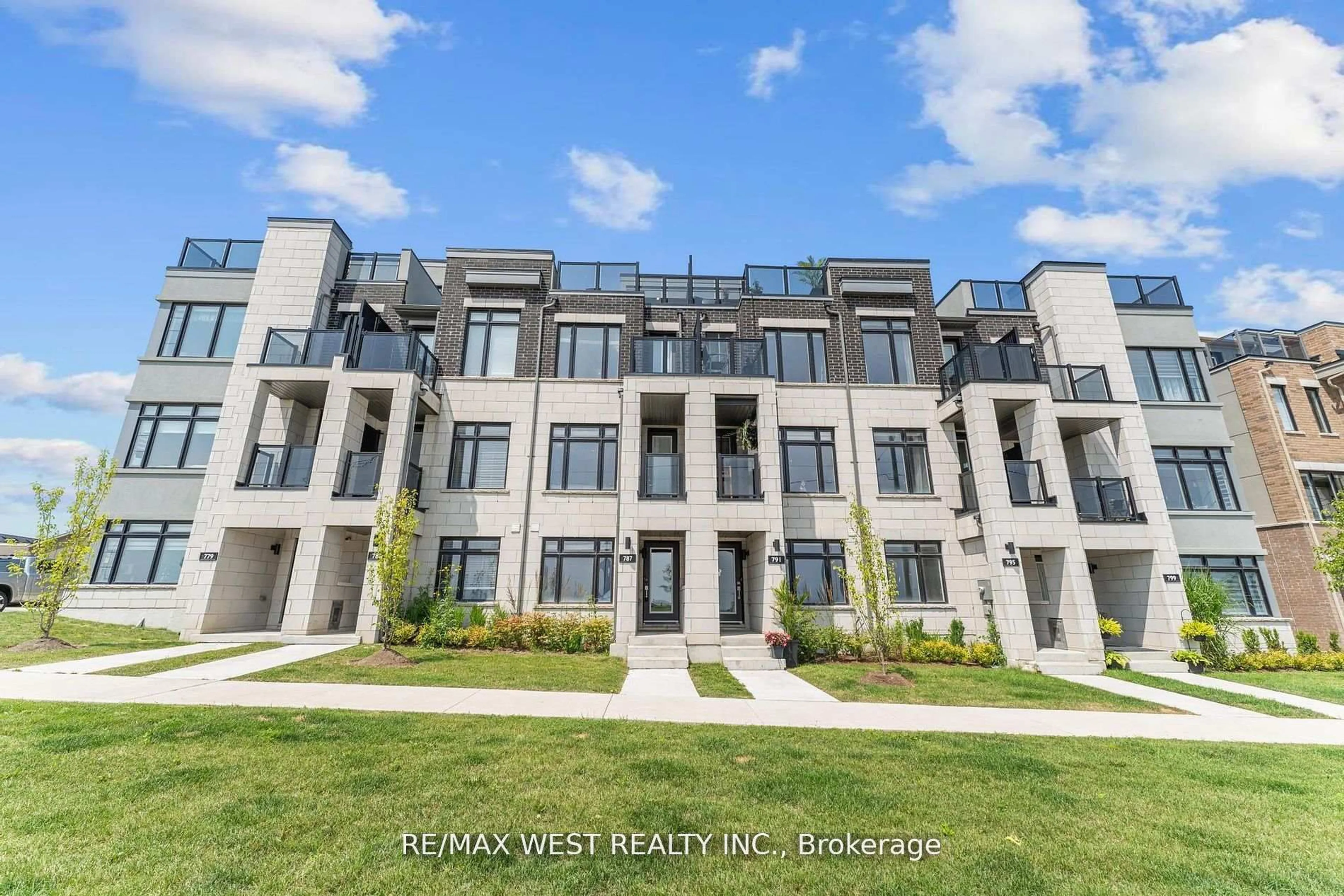 A pic from outside/outdoor area/front of a property/back of a property/a pic from drone, water/lake/river/ocean view for 787 Port Darlington Rd, Clarington Ontario L1C 3K5