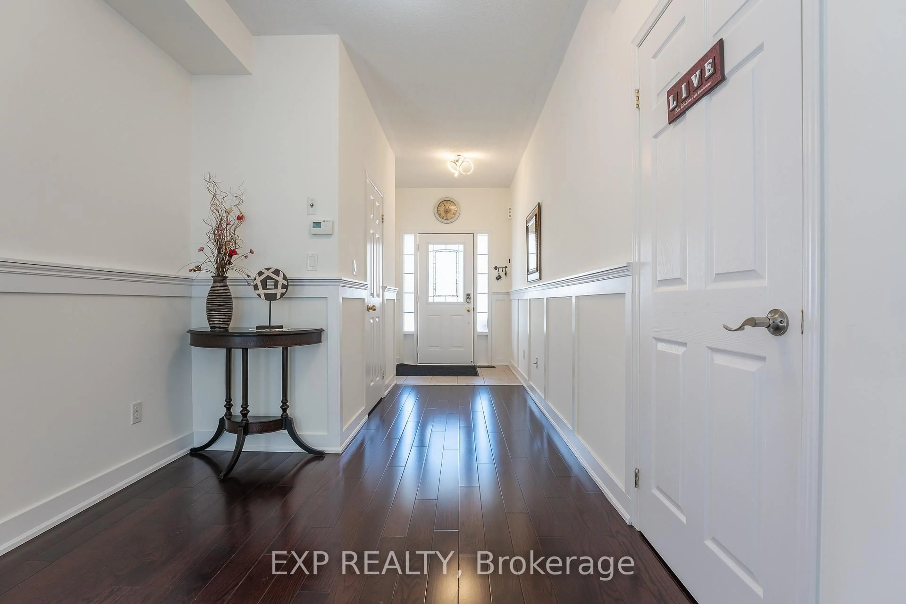 Indoor entryway for 29 Michaelman Rd, Ajax Ontario L1S 0C9