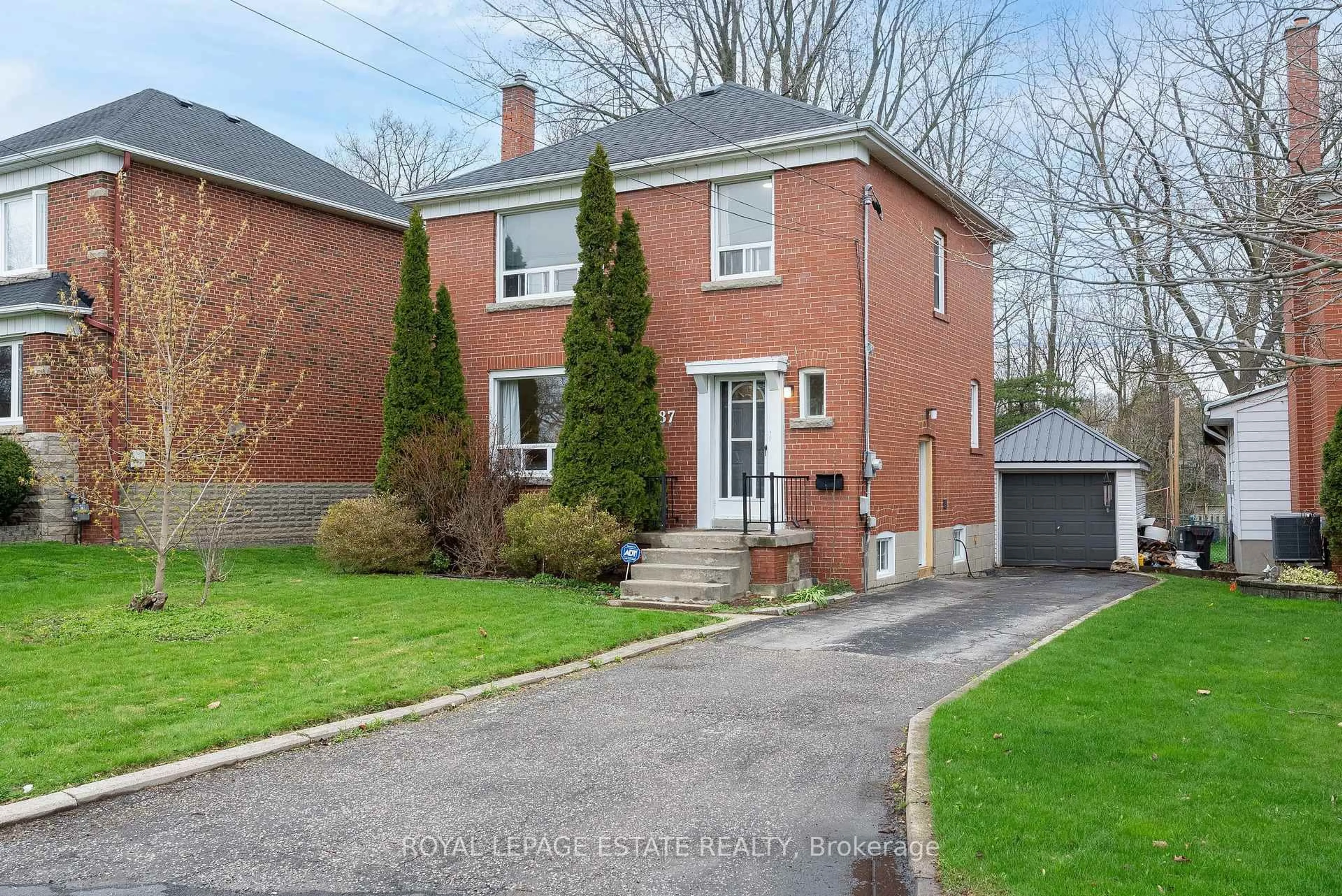 Home with brick exterior material, street for 87 Midland Ave, Toronto Ontario M1N 3Z8