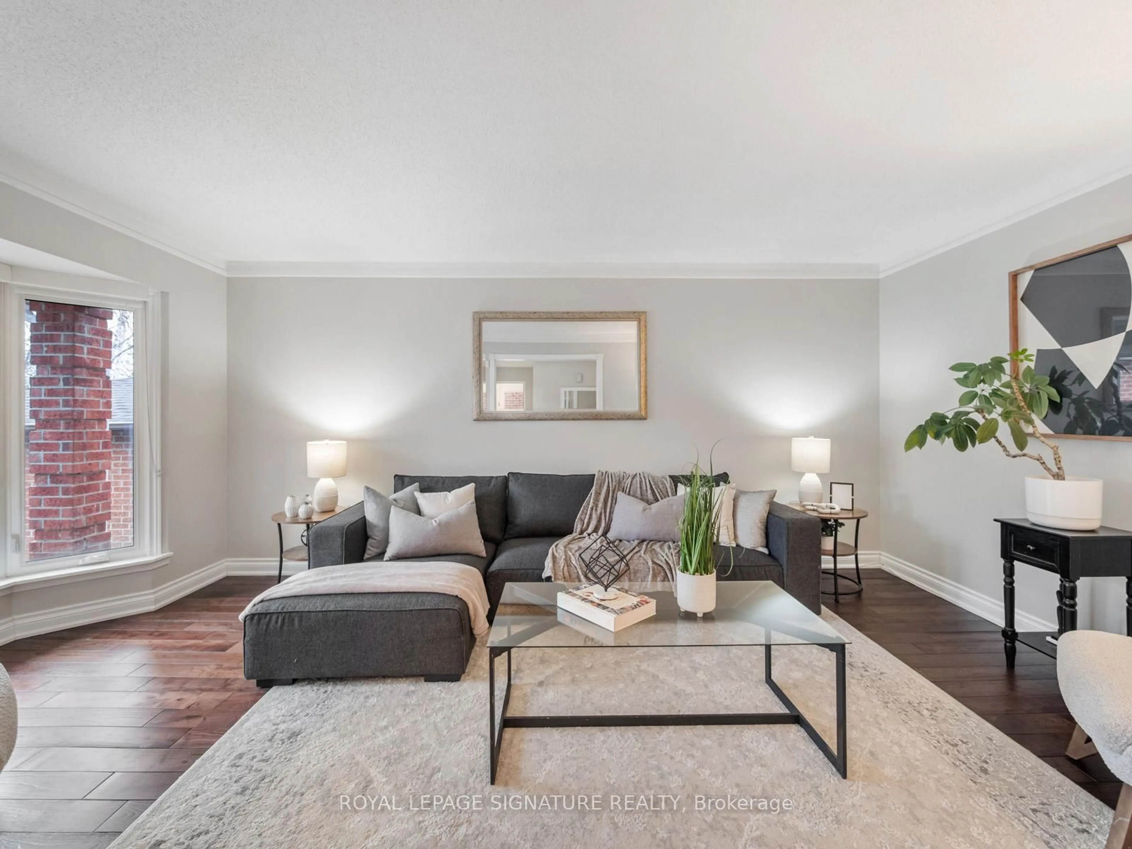 Living room with furniture, unknown for 550 Barry Dr, Pickering Ontario L1V 1P9