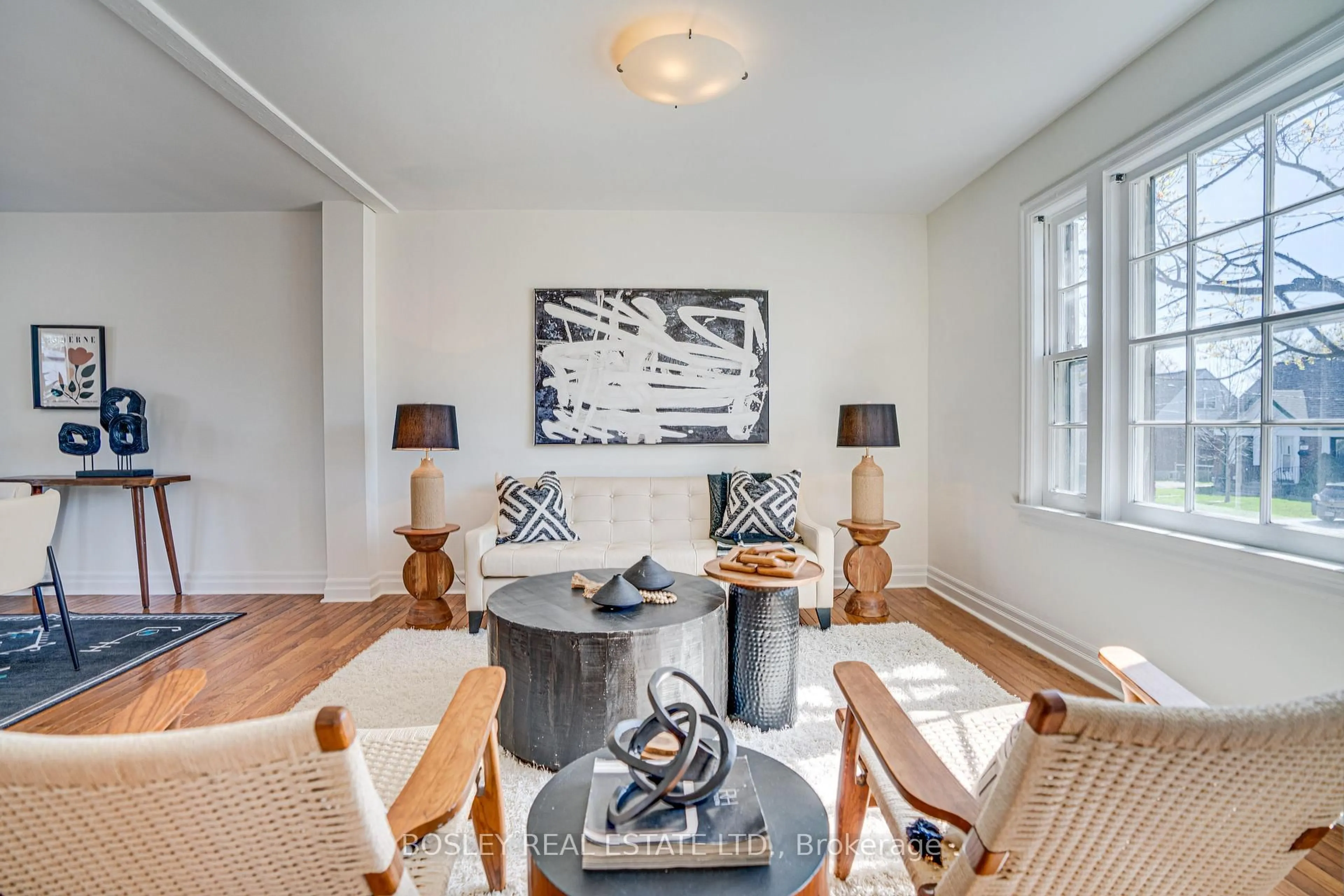 Living room with furniture, unknown for 55 Medford Ave, Toronto Ontario M1L 4G3