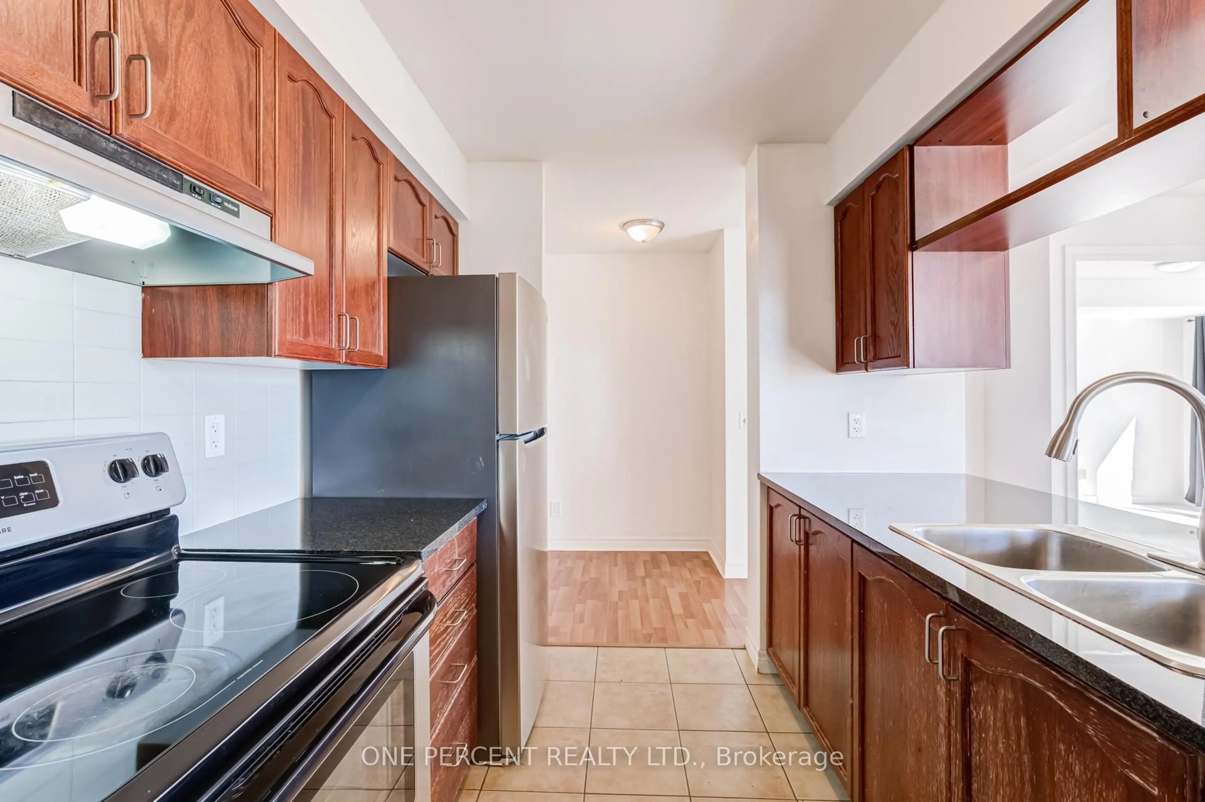 Standard kitchen, unknown for 70 Town Centre Crt #2004, Toronto Ontario M1P 4Y7