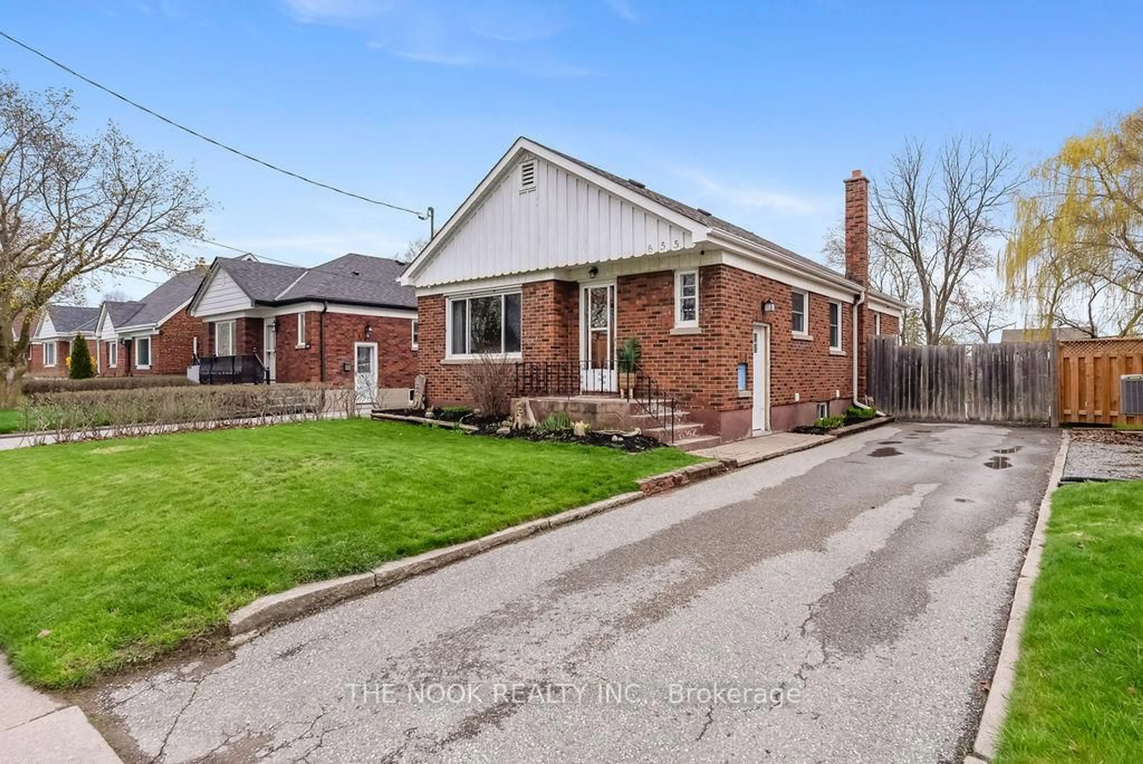 Home with brick exterior material, street for 855 Hortop St, Oshawa Ontario L1G 4N8