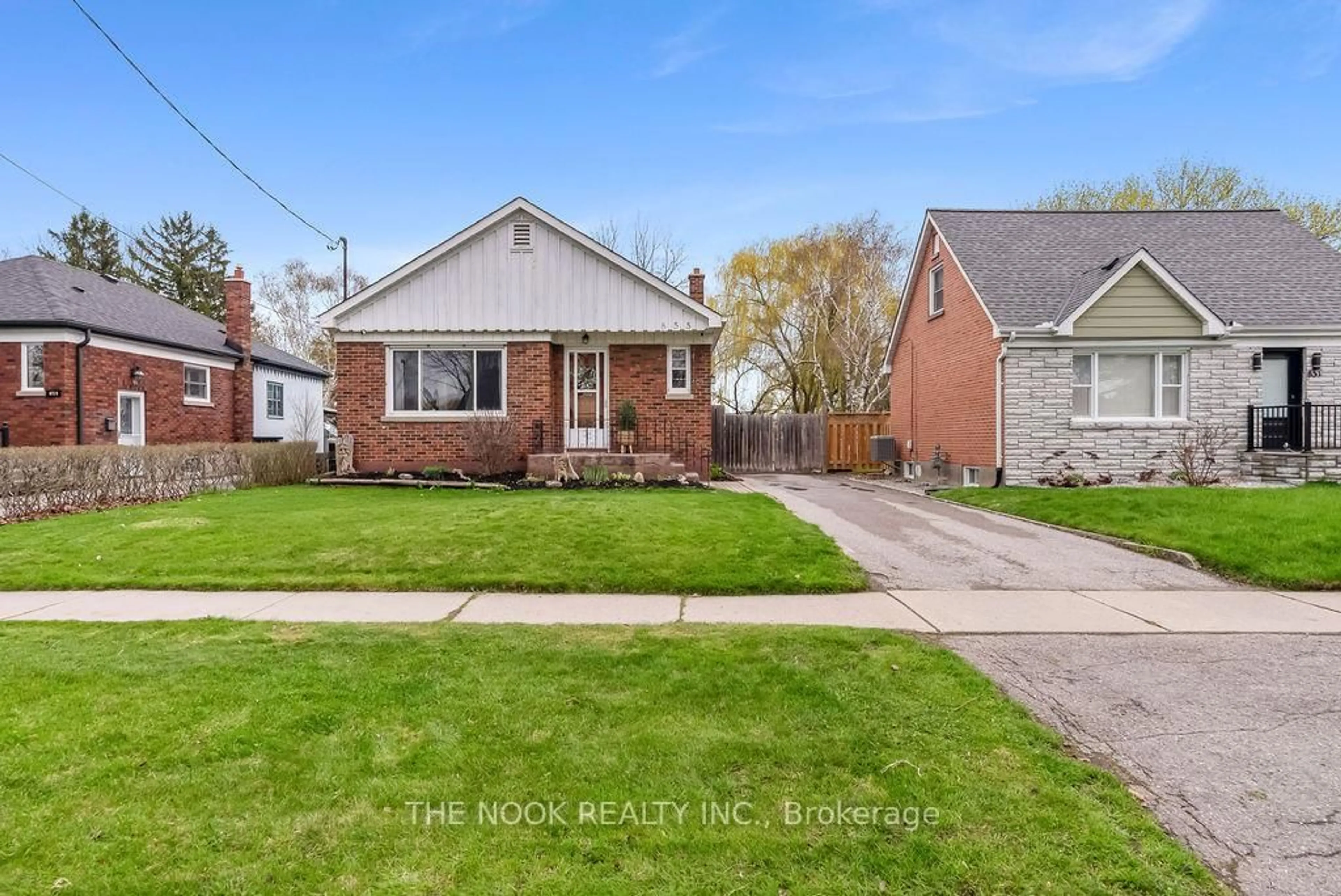 Home with brick exterior material, street for 855 Hortop St, Oshawa Ontario L1G 4N8