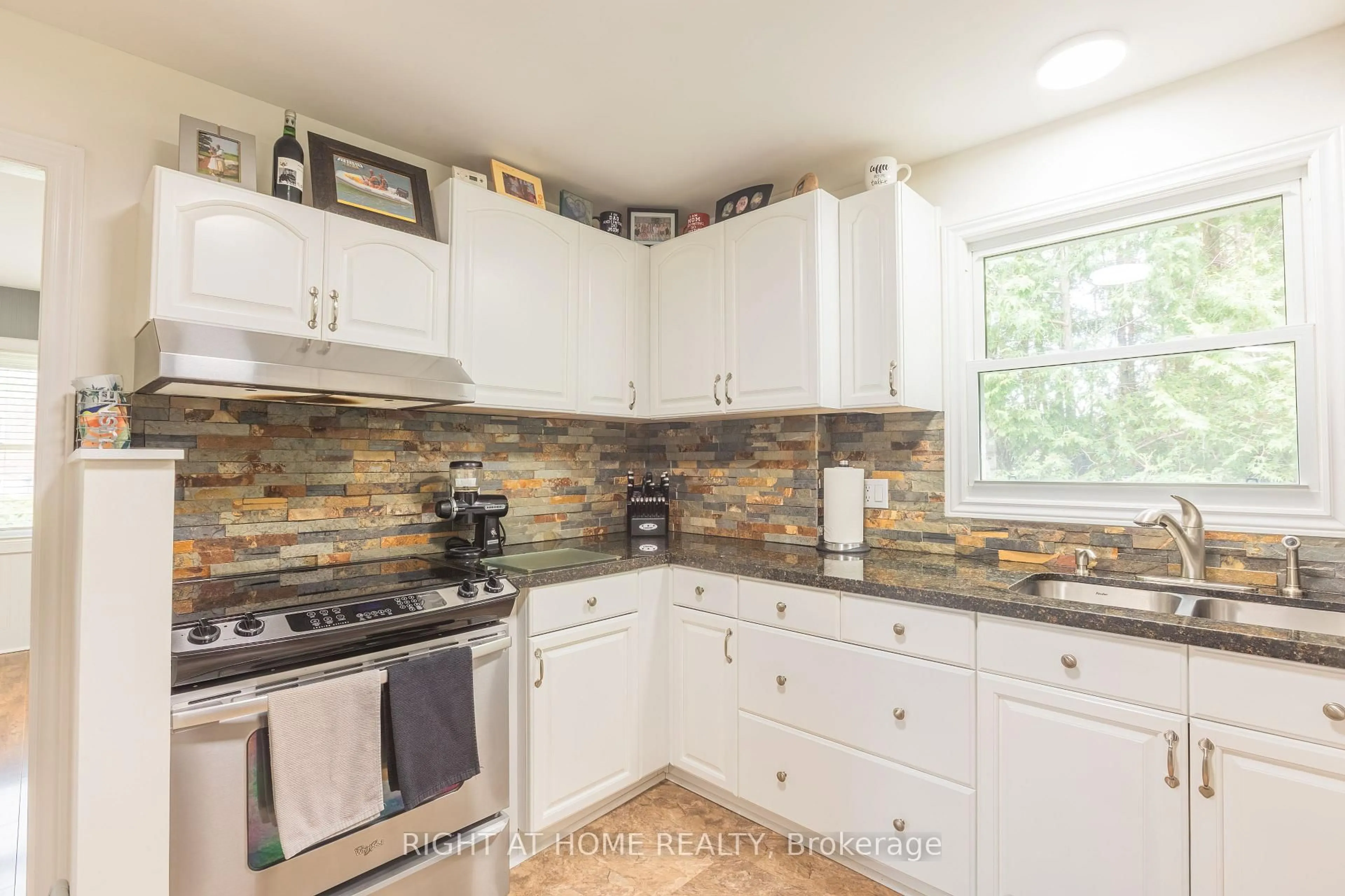 Unknown for 18 Duke St, Clarington Ontario L1C 2T8