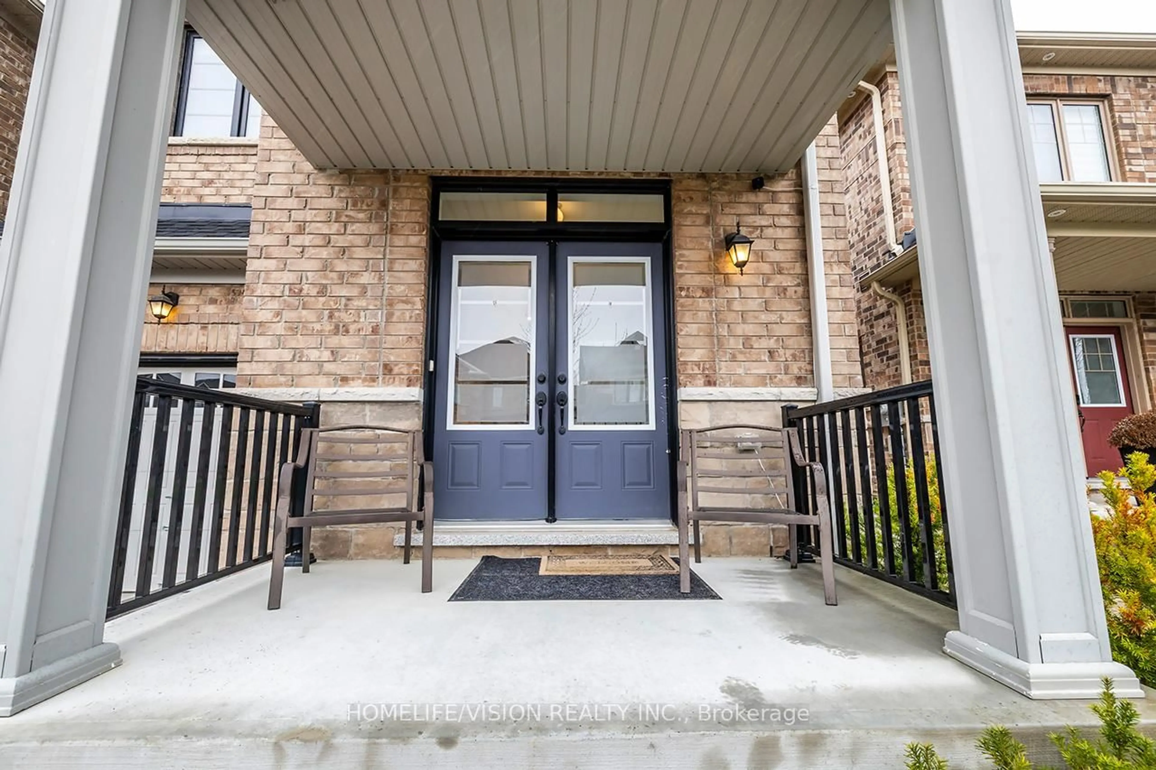 Indoor entryway for 4 Dumaine St, Whitby Ontario L1P 0G8